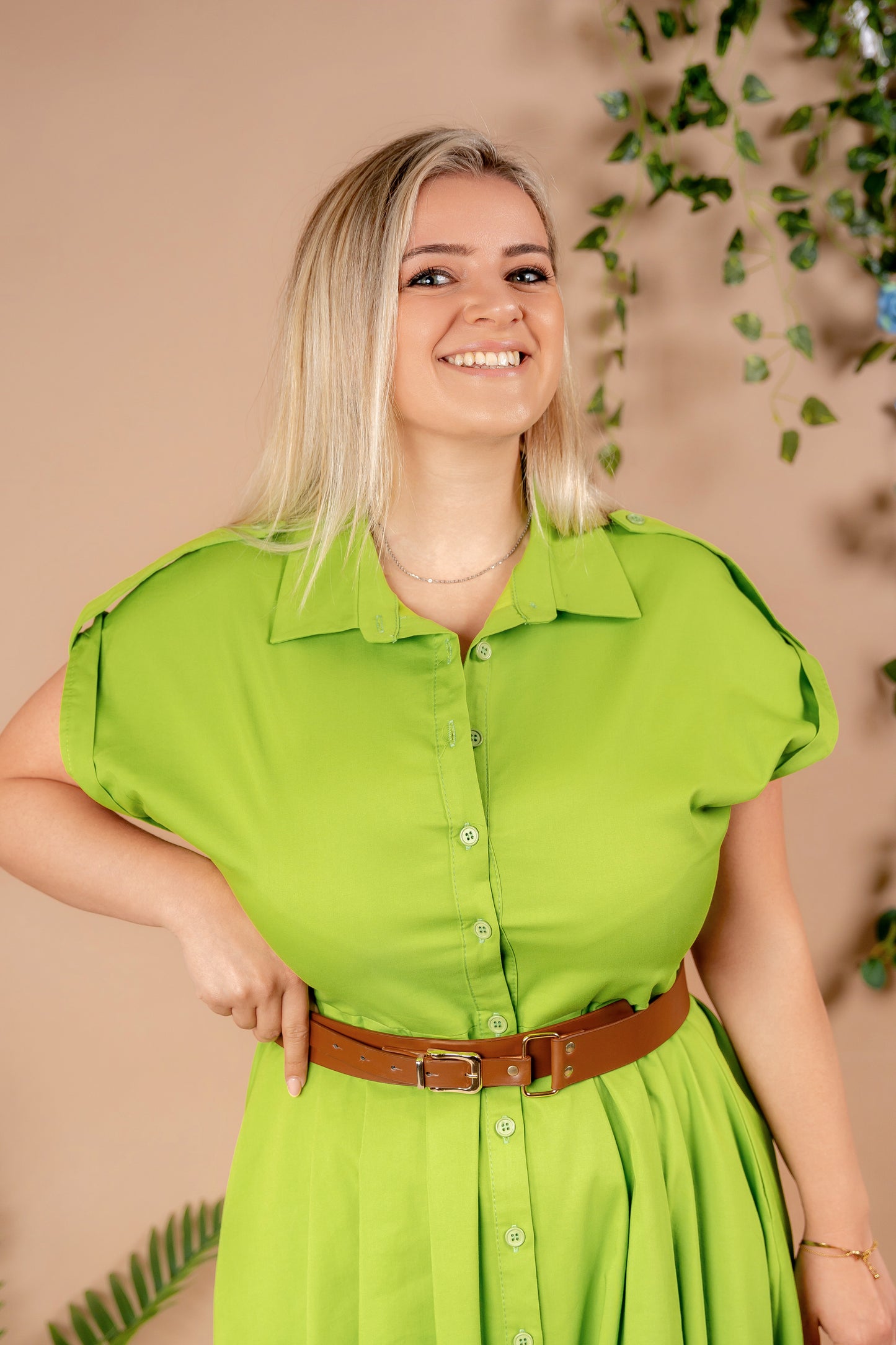 Carol - zelena haljina u stilu košulje sa remenom