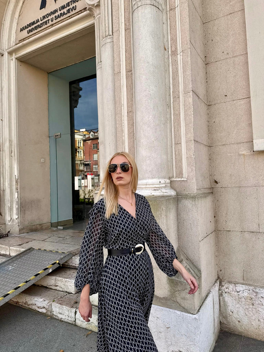 Elena haljina – moderna klasika za svaki dan