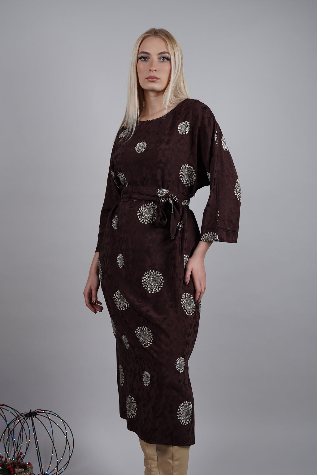 Lunaria haljina – elegantna tekstura s daškom glamura