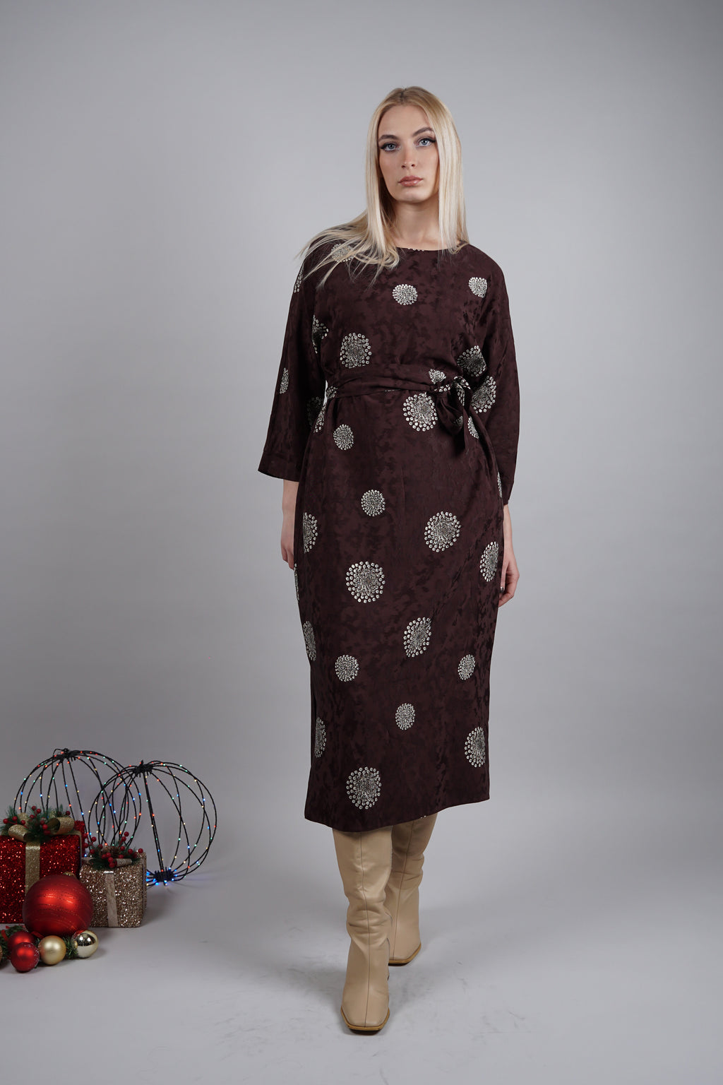 Lunaria haljina – elegantna tekstura s daškom glamura