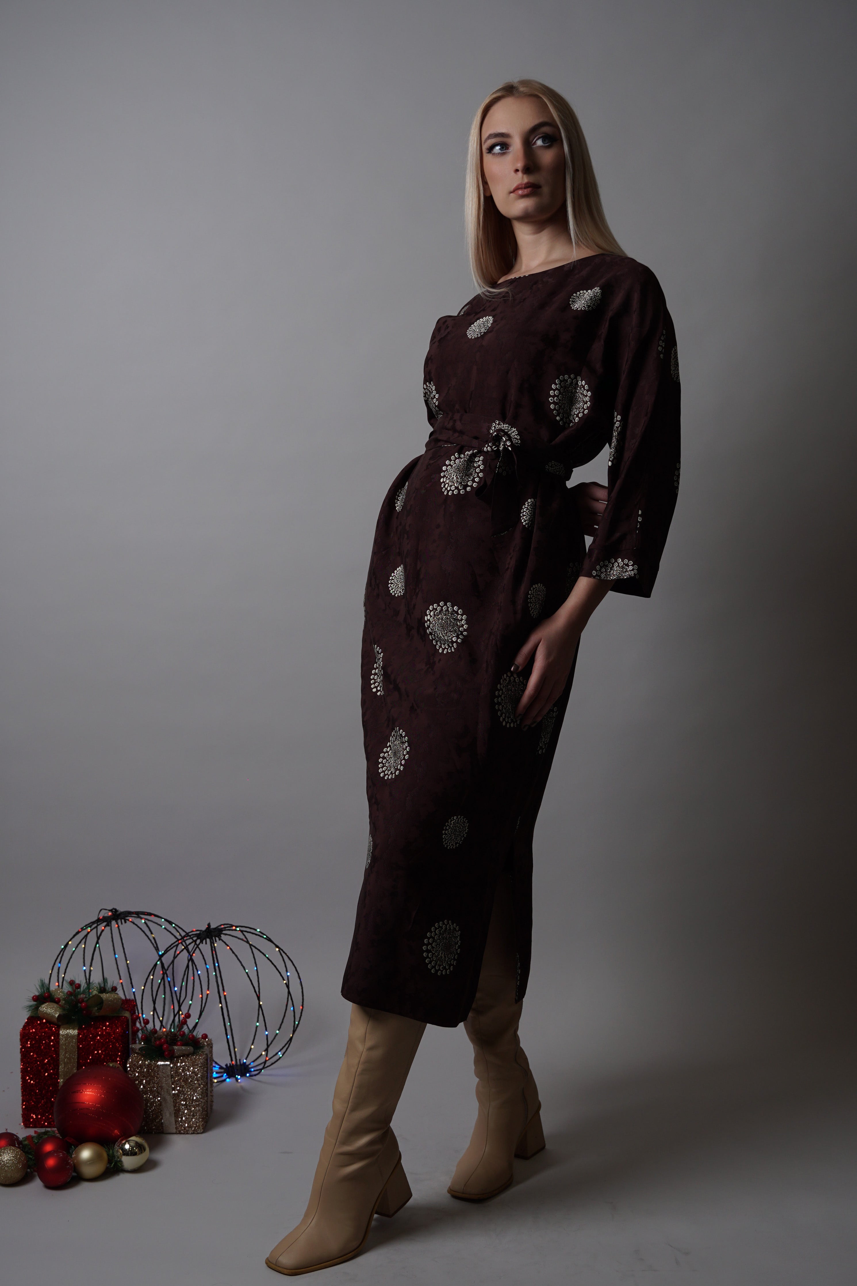 Lunaria haljina – elegantna tekstura s daškom glamura