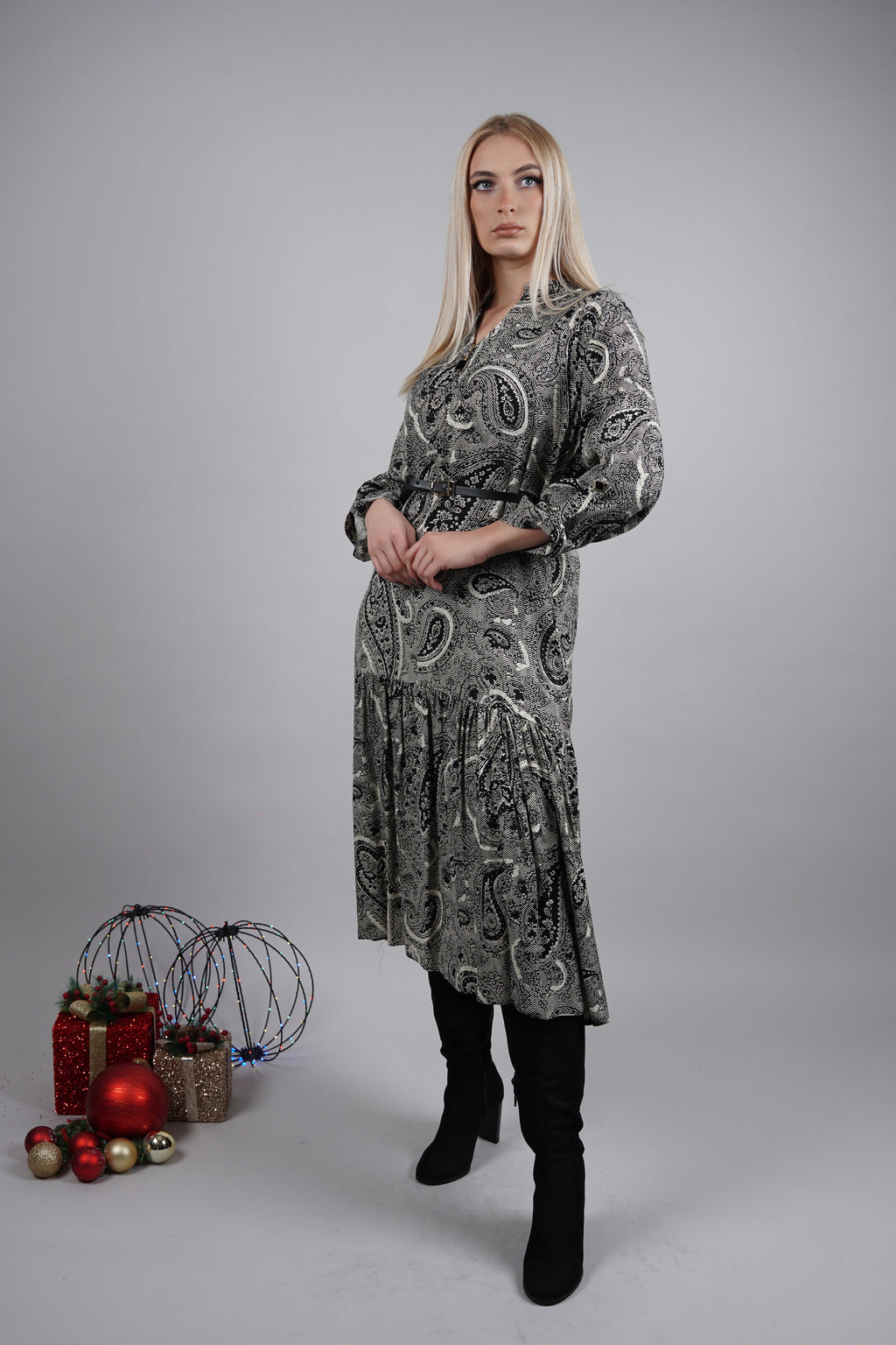 Maya – moderna pamučna haljina s unikatnim dezenom