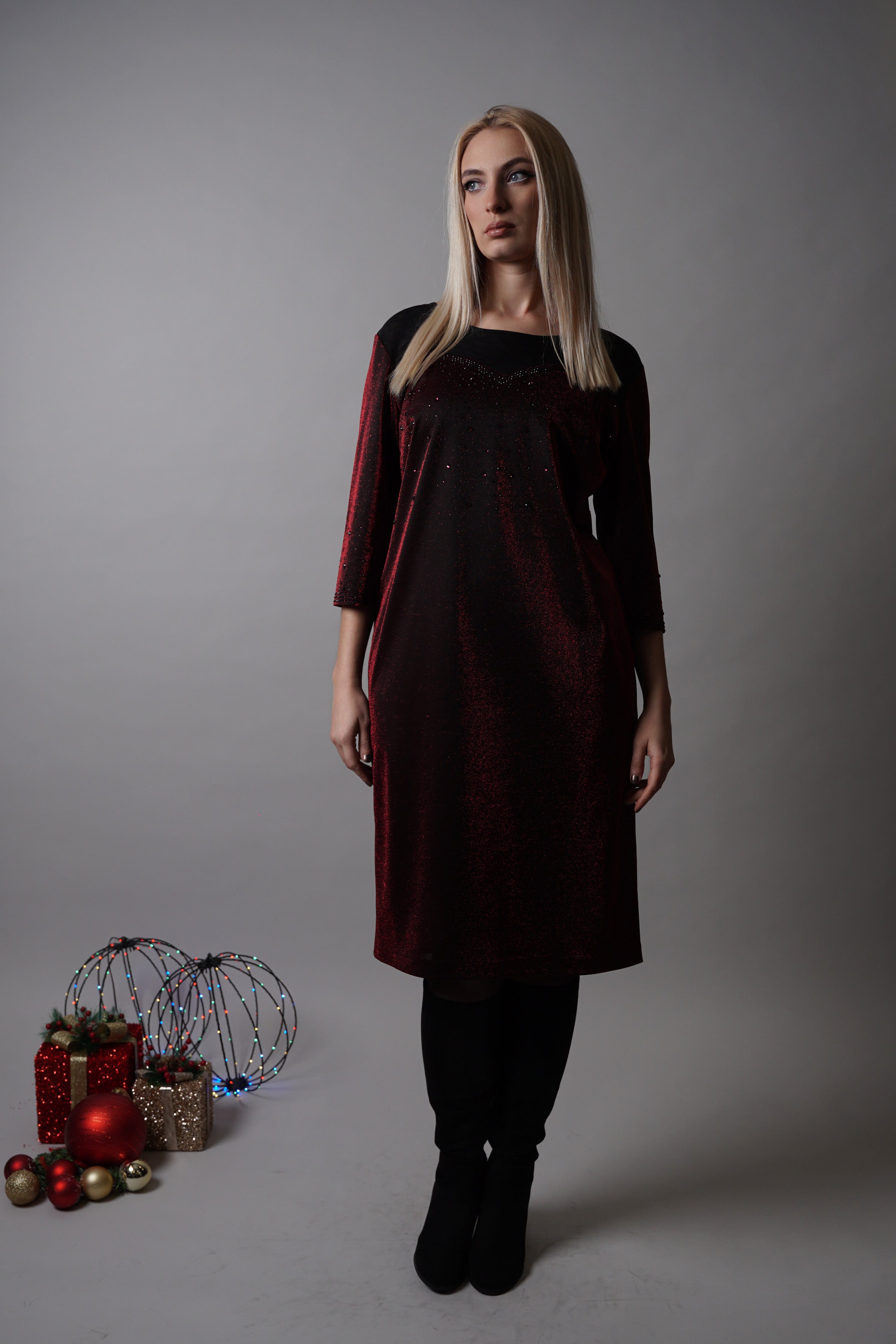 Haljina “Garnet Glow” – bordo elegancija koja osvaja