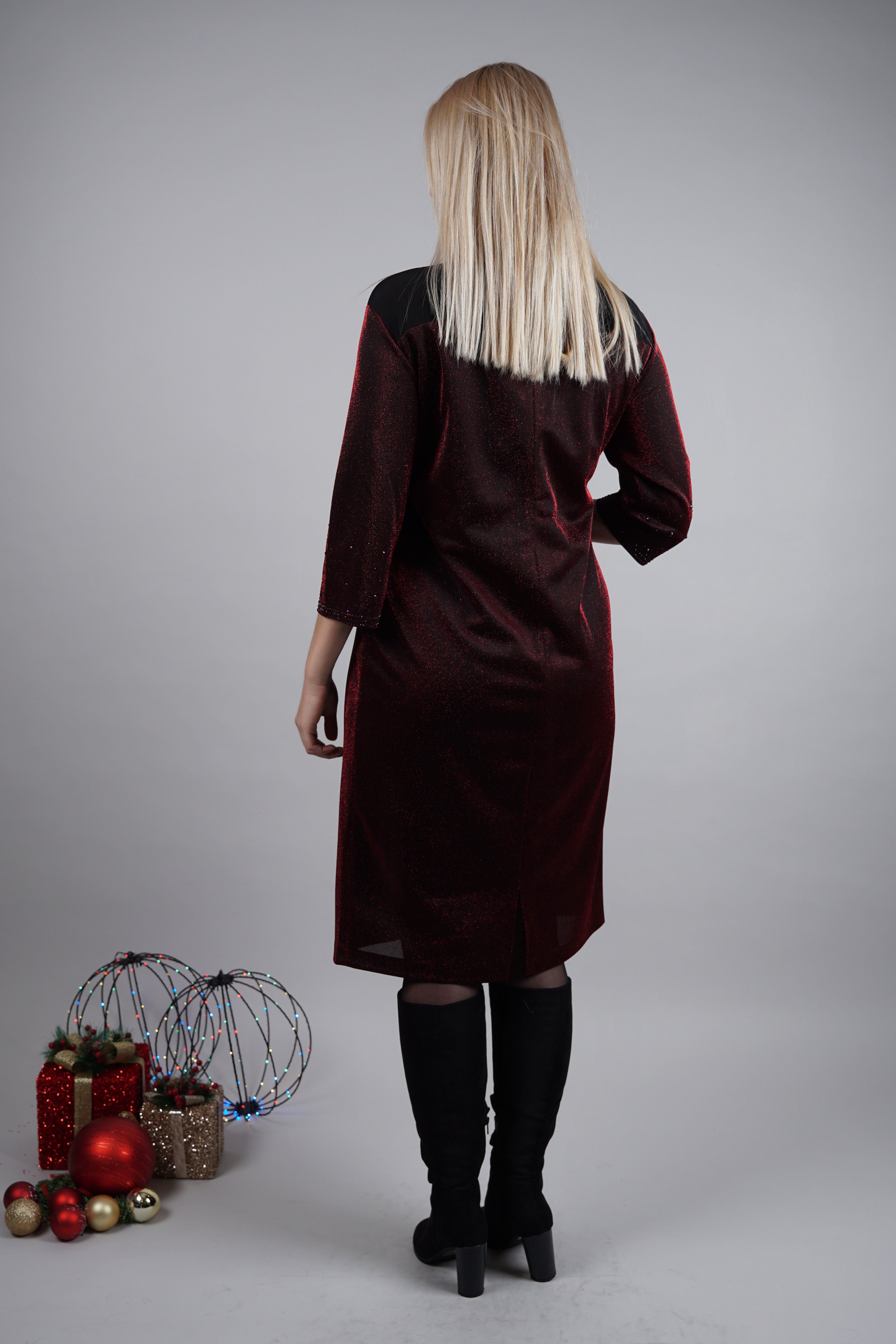 Haljina “Garnet Glow” – bordo elegancija koja osvaja