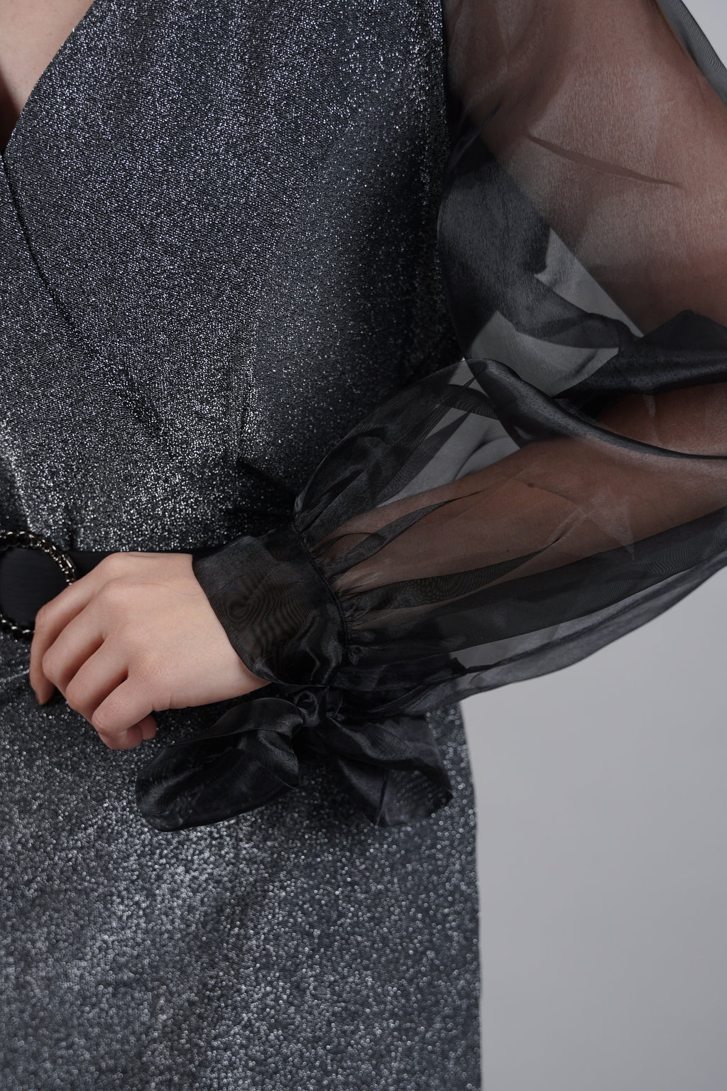 Haljina “Midnight Glow” – glamur koji se pamti