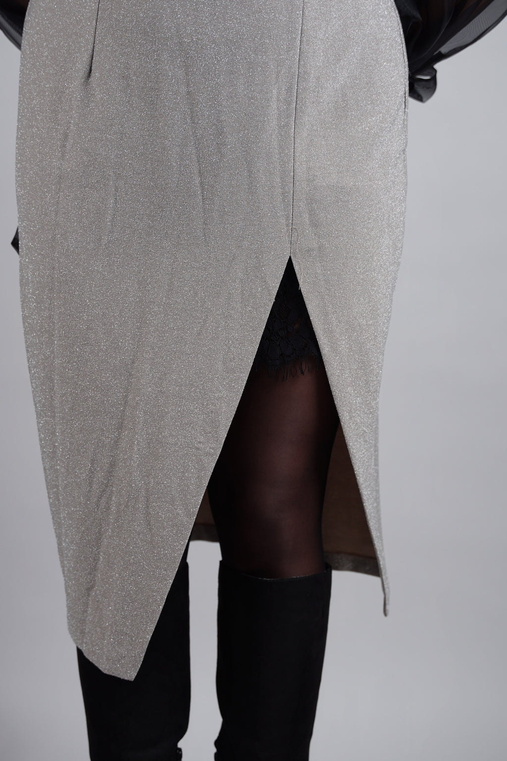 Haljina “Midnight Glow” – glamur koji se pamti