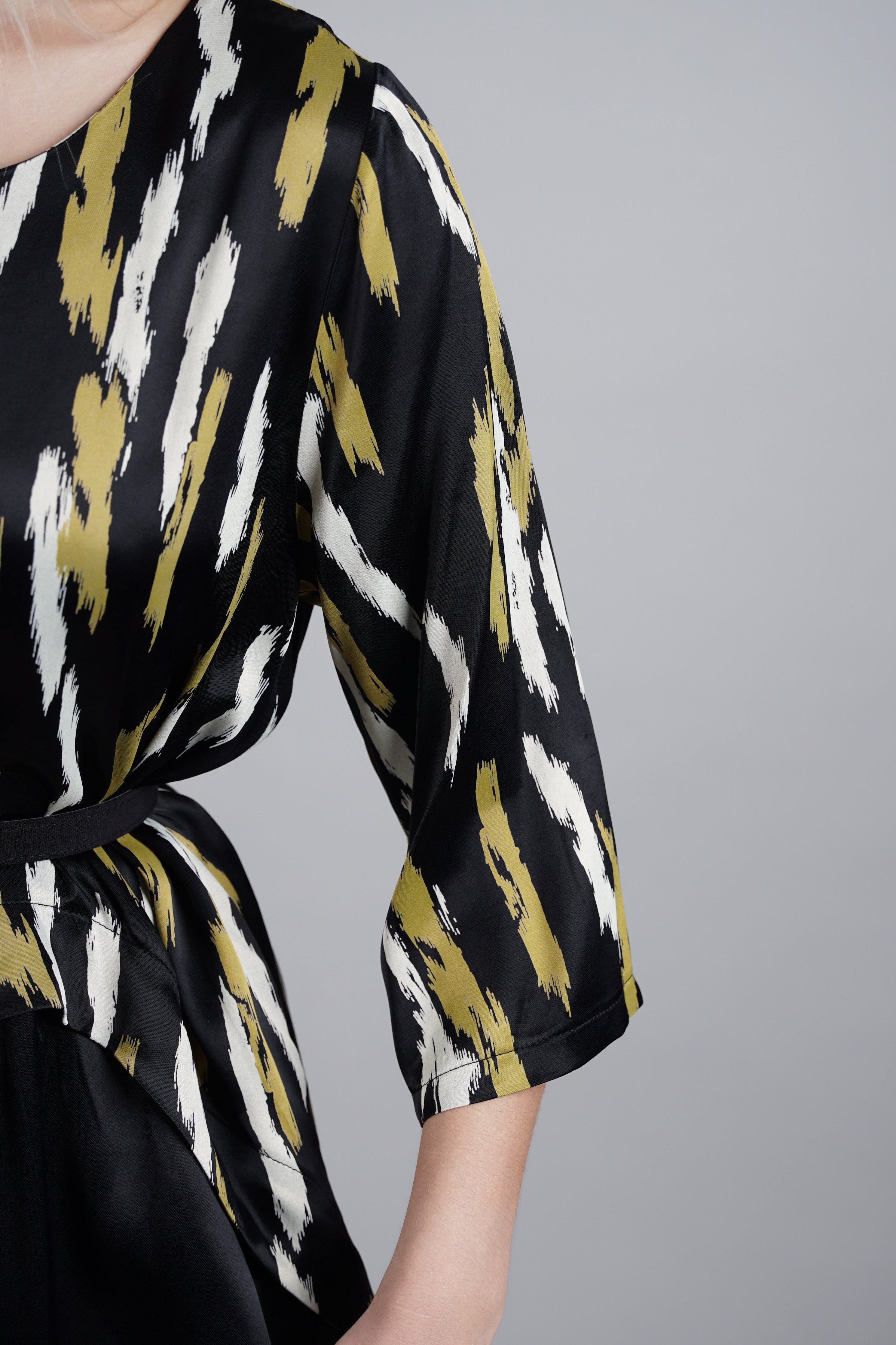 Zoya haljina - vibrantan print za samouvjeren izgled