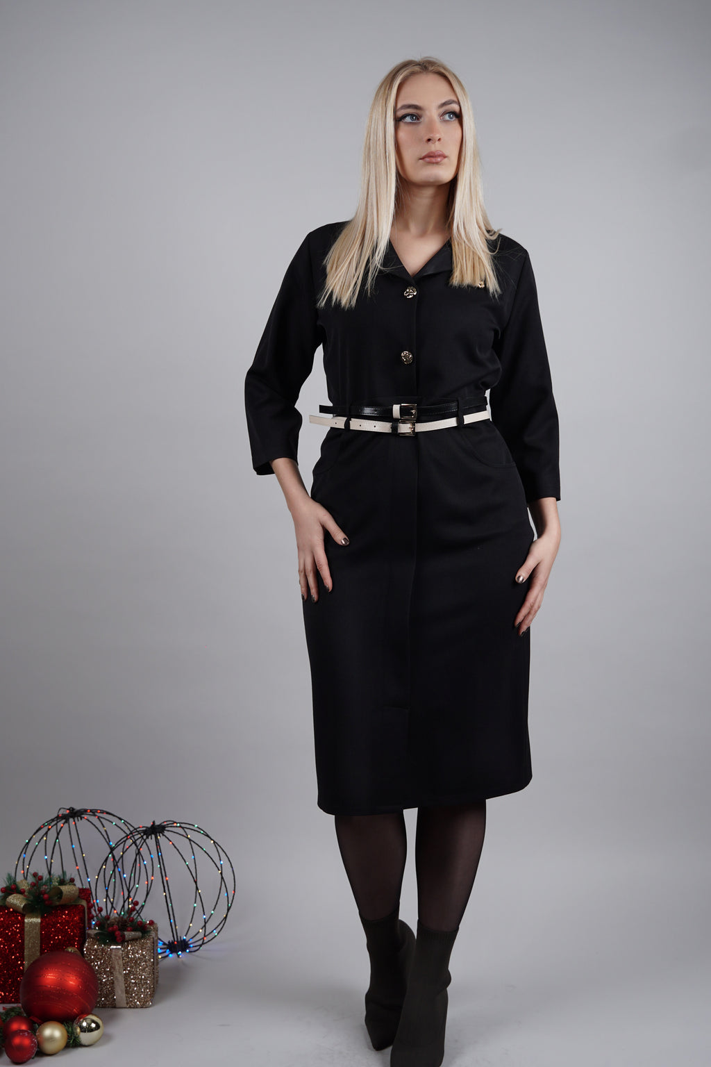 Mia haljina - suptilna elegancija za svaku priliku u crnoj nijansi