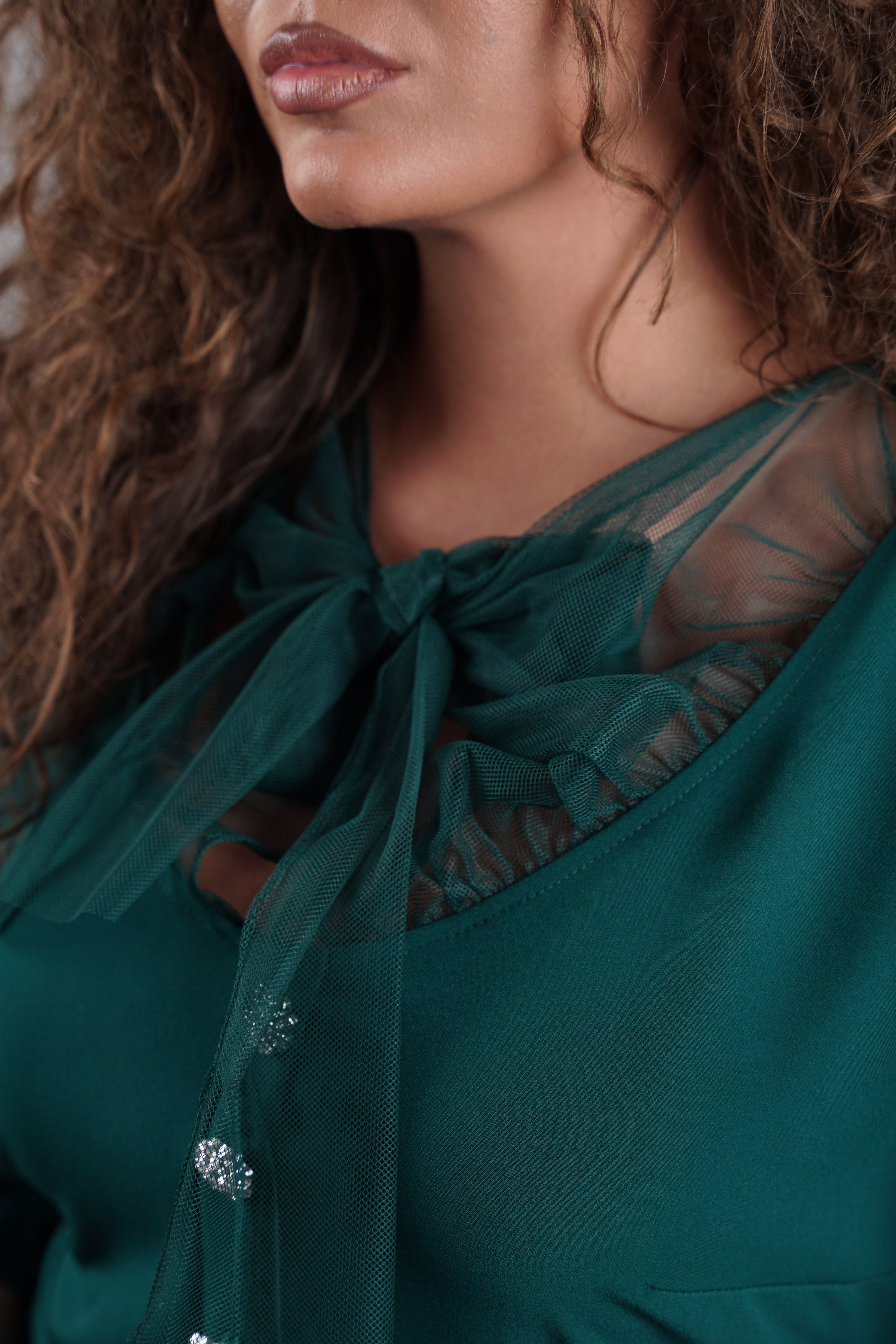 Celeste haljina – zelena elegancija sa srebrnim akcentima