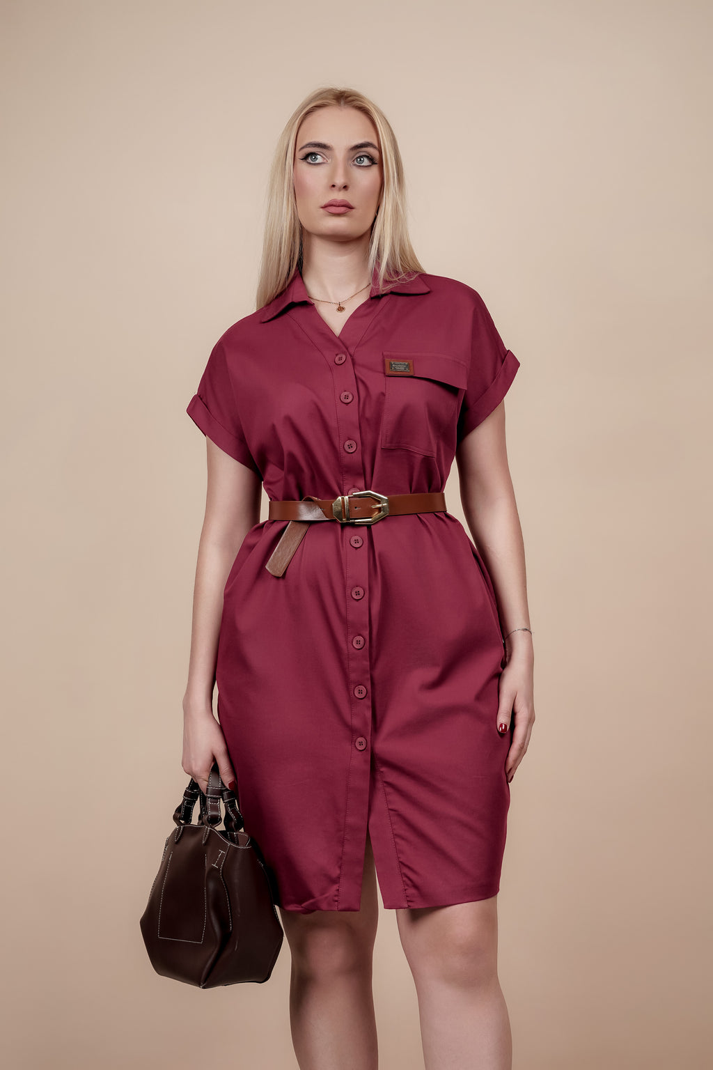 Haljina burgundy nijanse za svaki dan sa udjelom viskoze