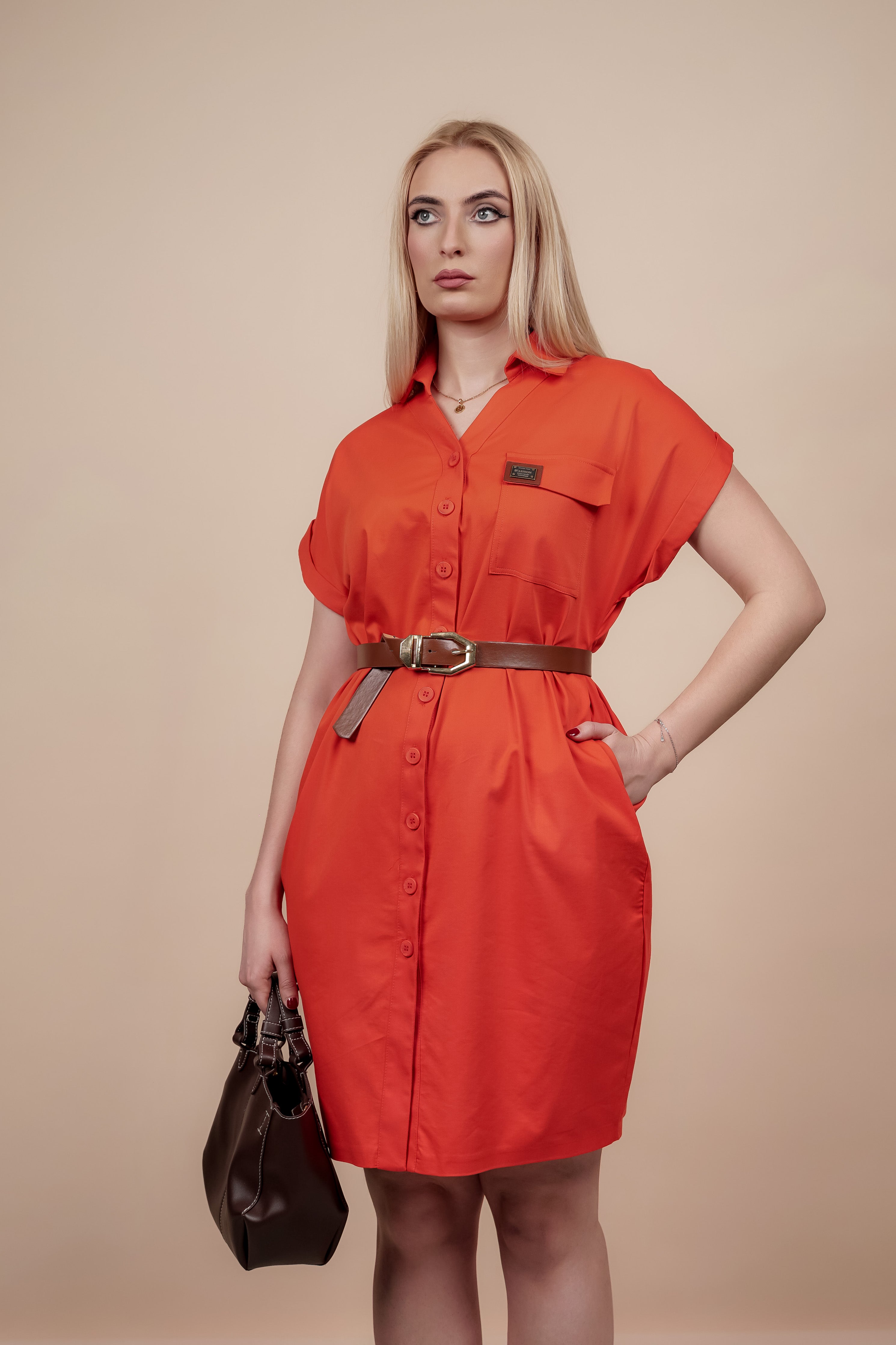 Haljina narandžaste nijanse za svaki dan sa udjelom viskoze