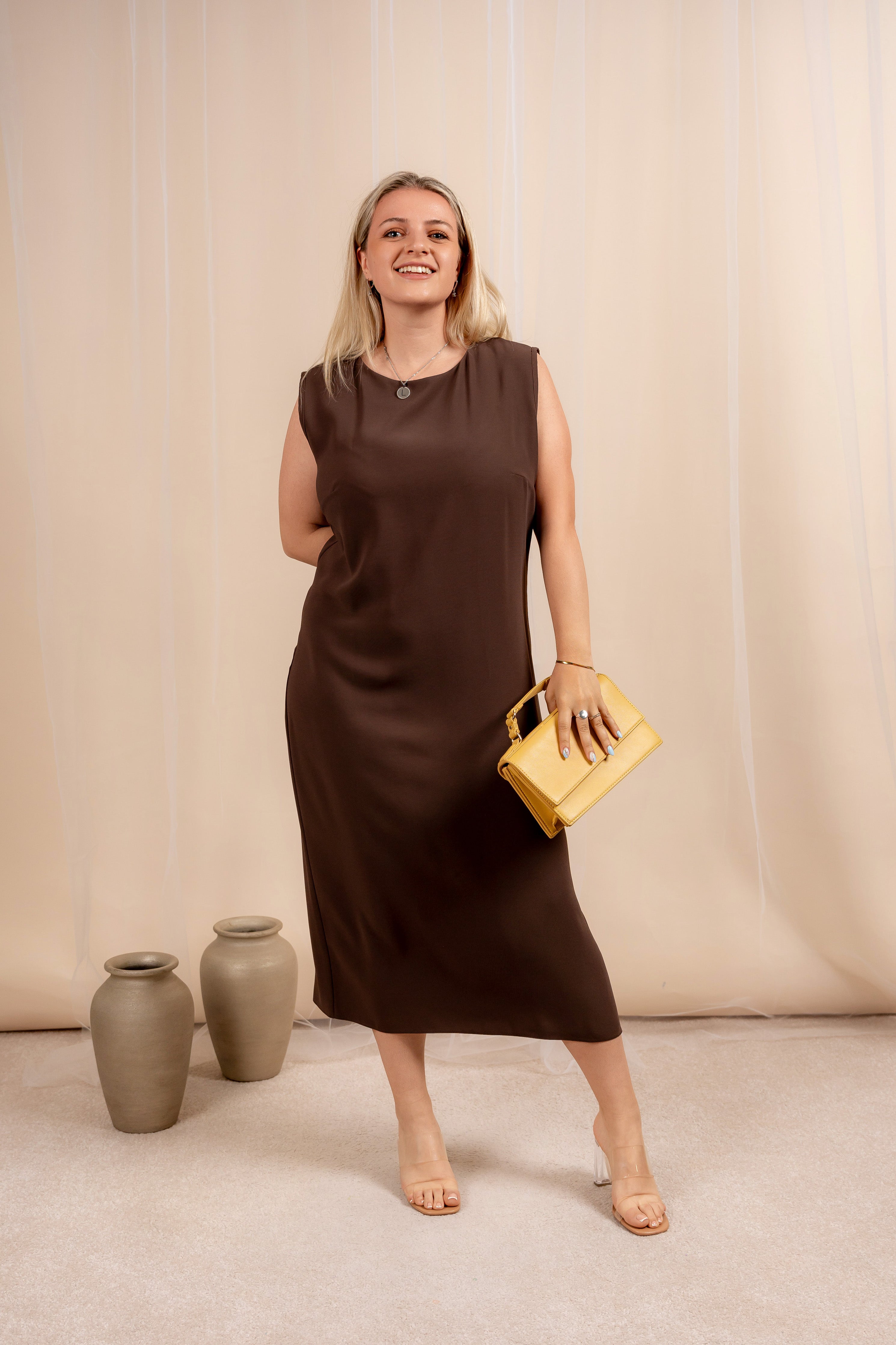 Anelia – smeđa elegantna midi haljina