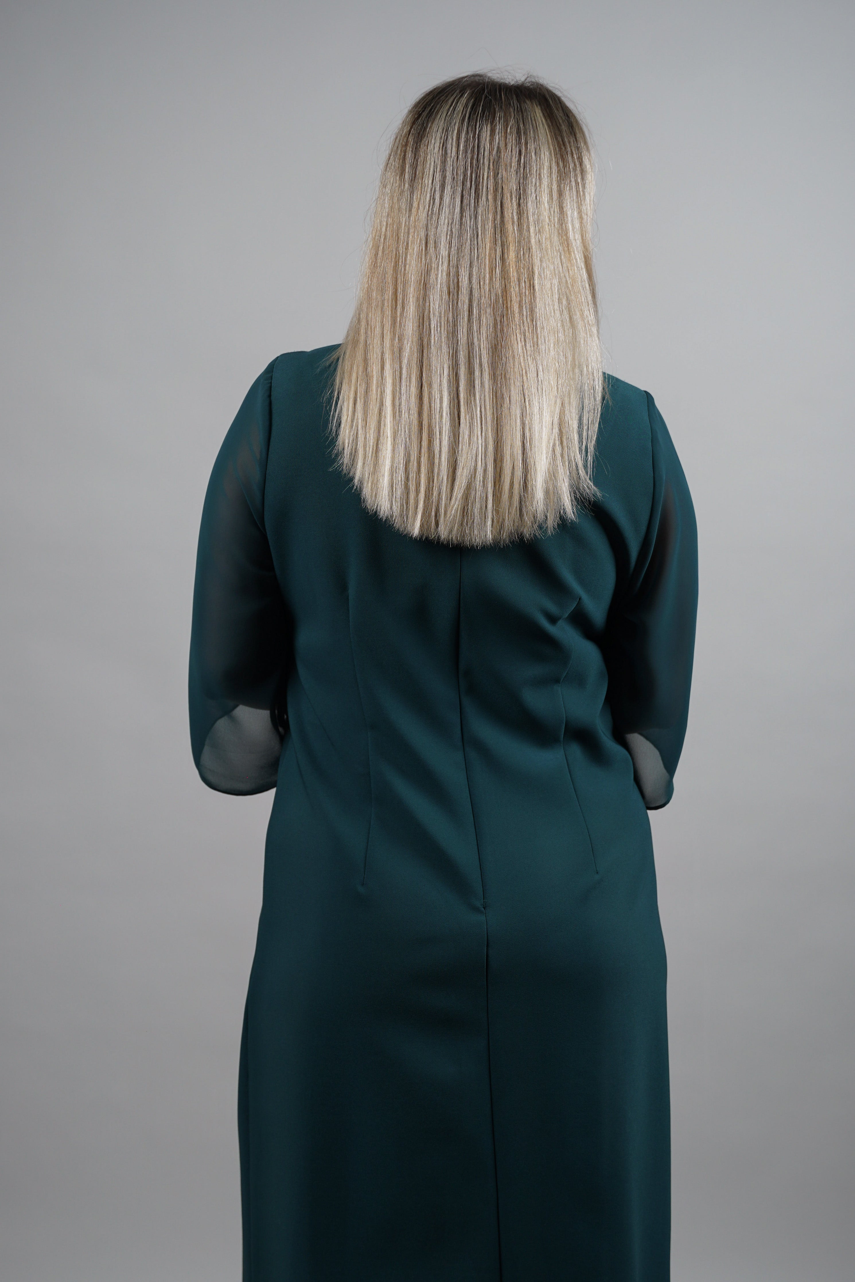 Aurora haljina – smaragdna elegancija s diskretnim sjajem