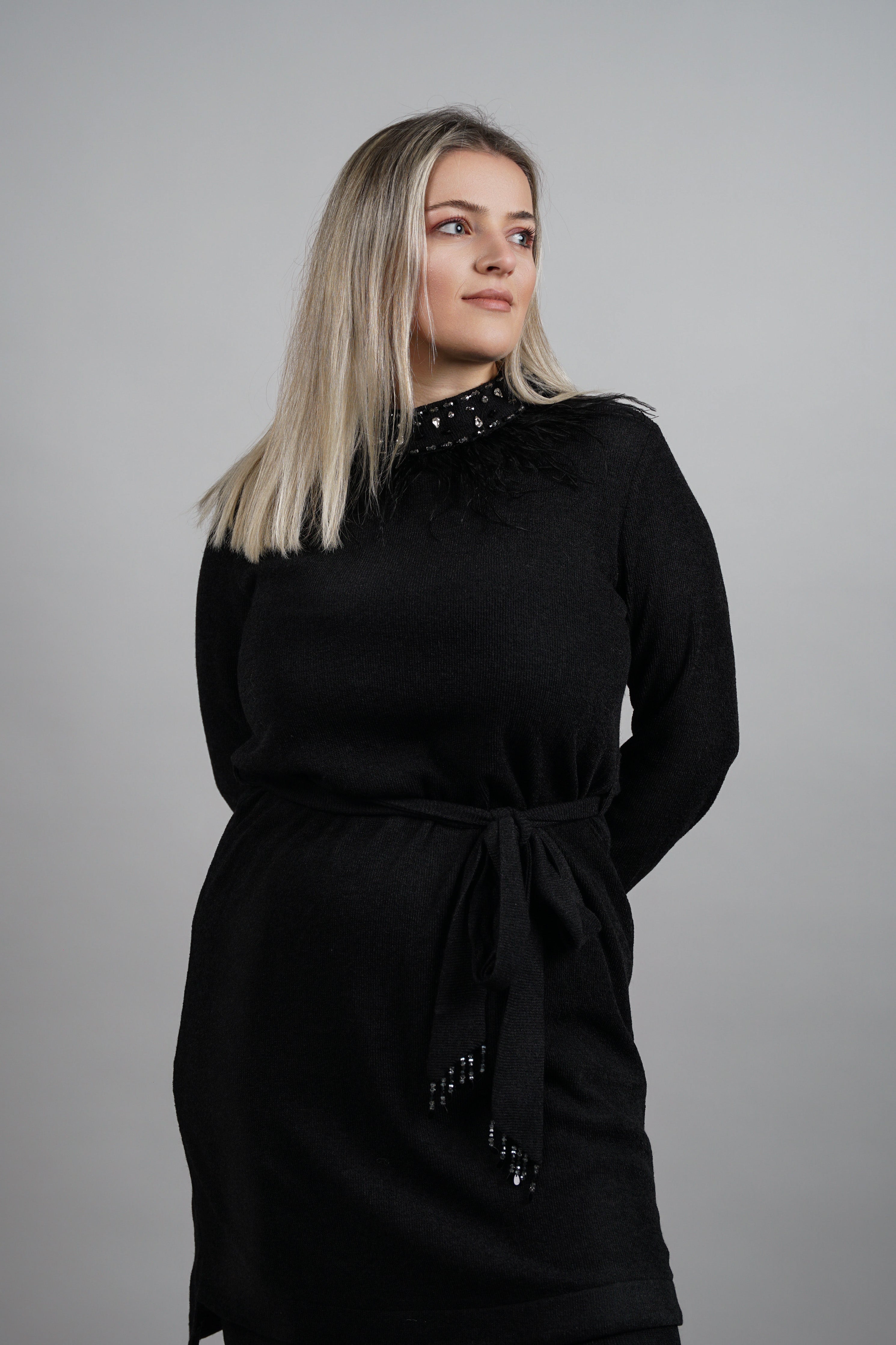 Black Comfort Chic – elegantni crni komplet