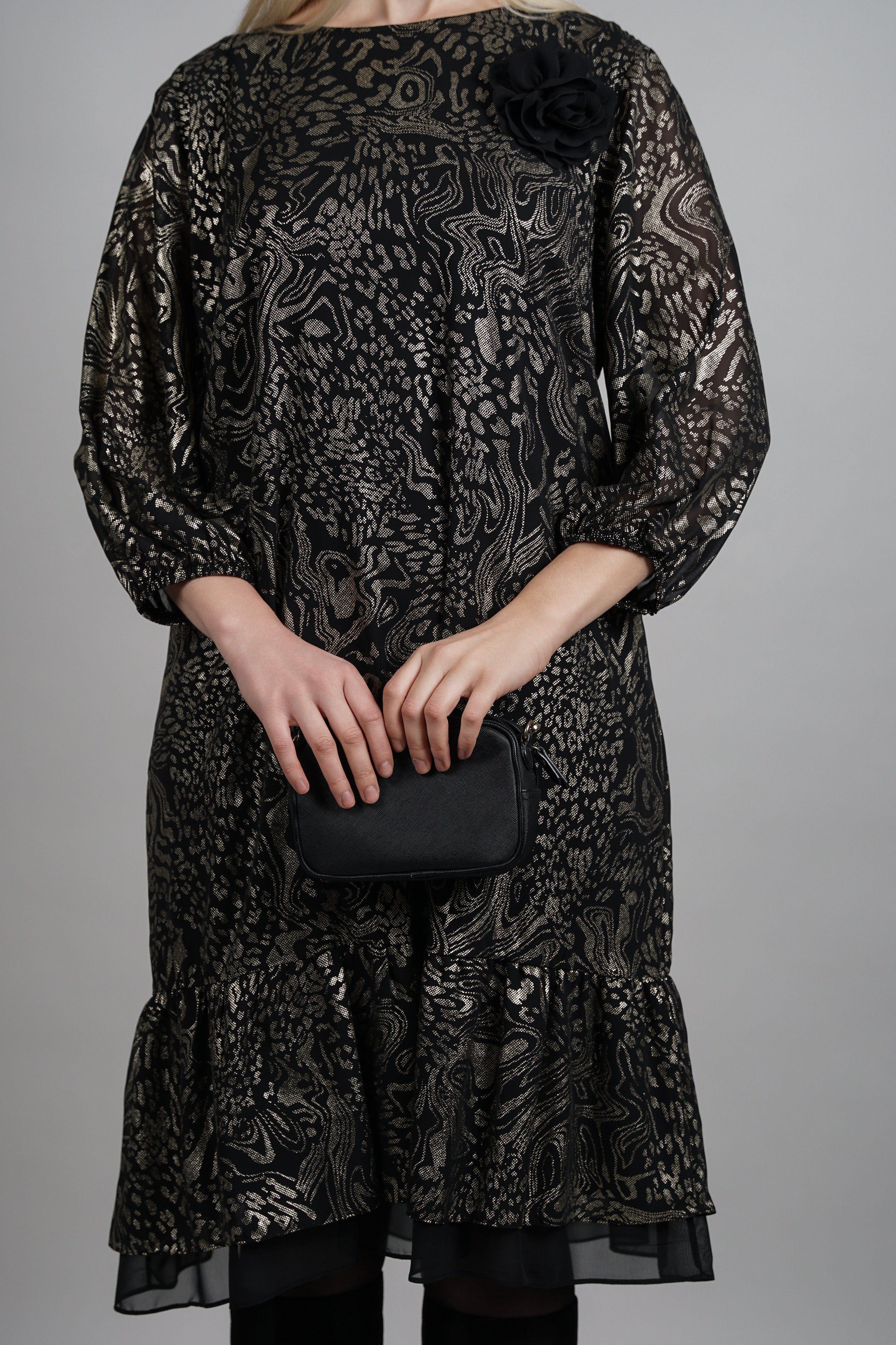 Elara haljina – elegantni print s romantičnim uklonjivim detaljem