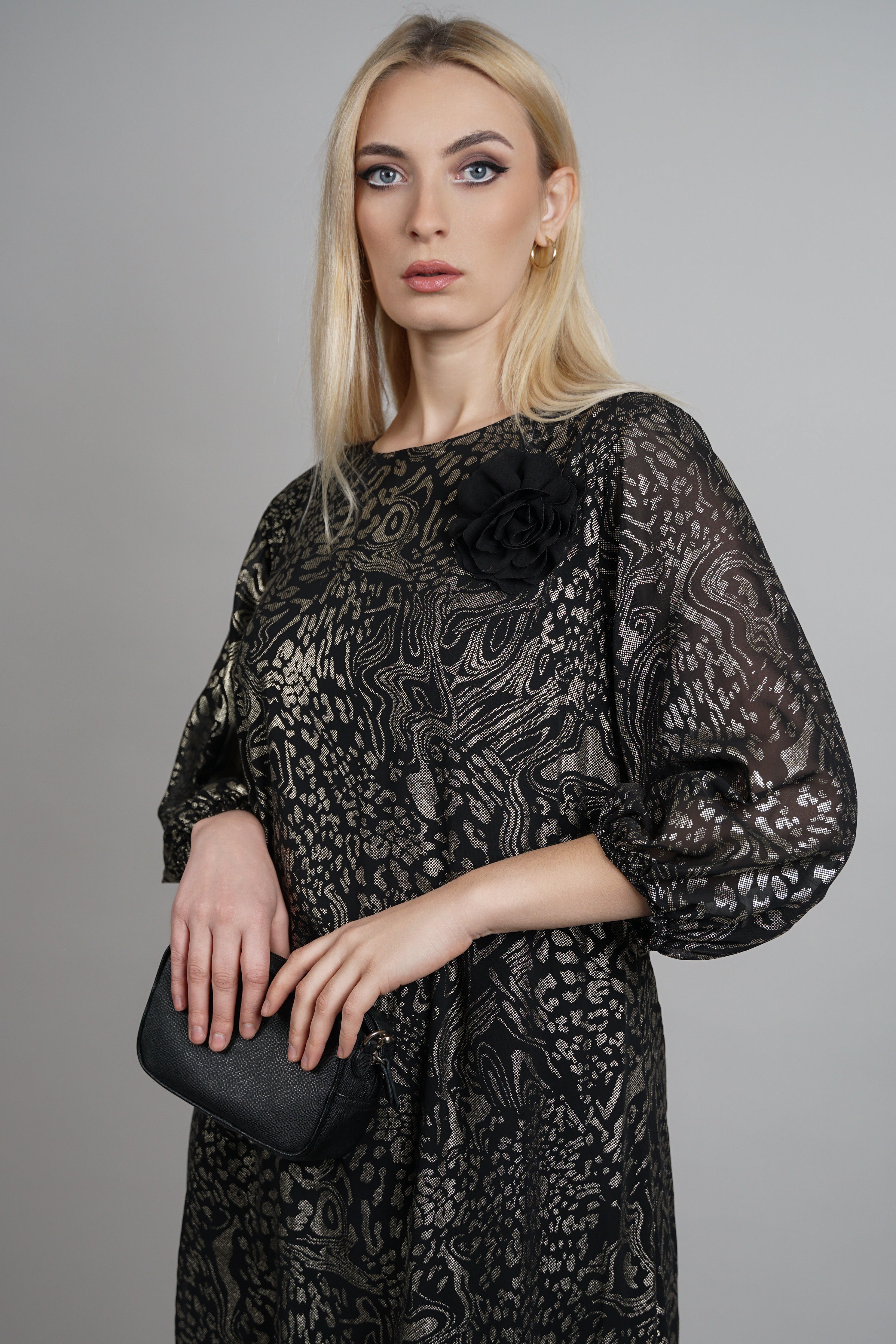 Elara haljina – elegantni print s romantičnim uklonjivim detaljem