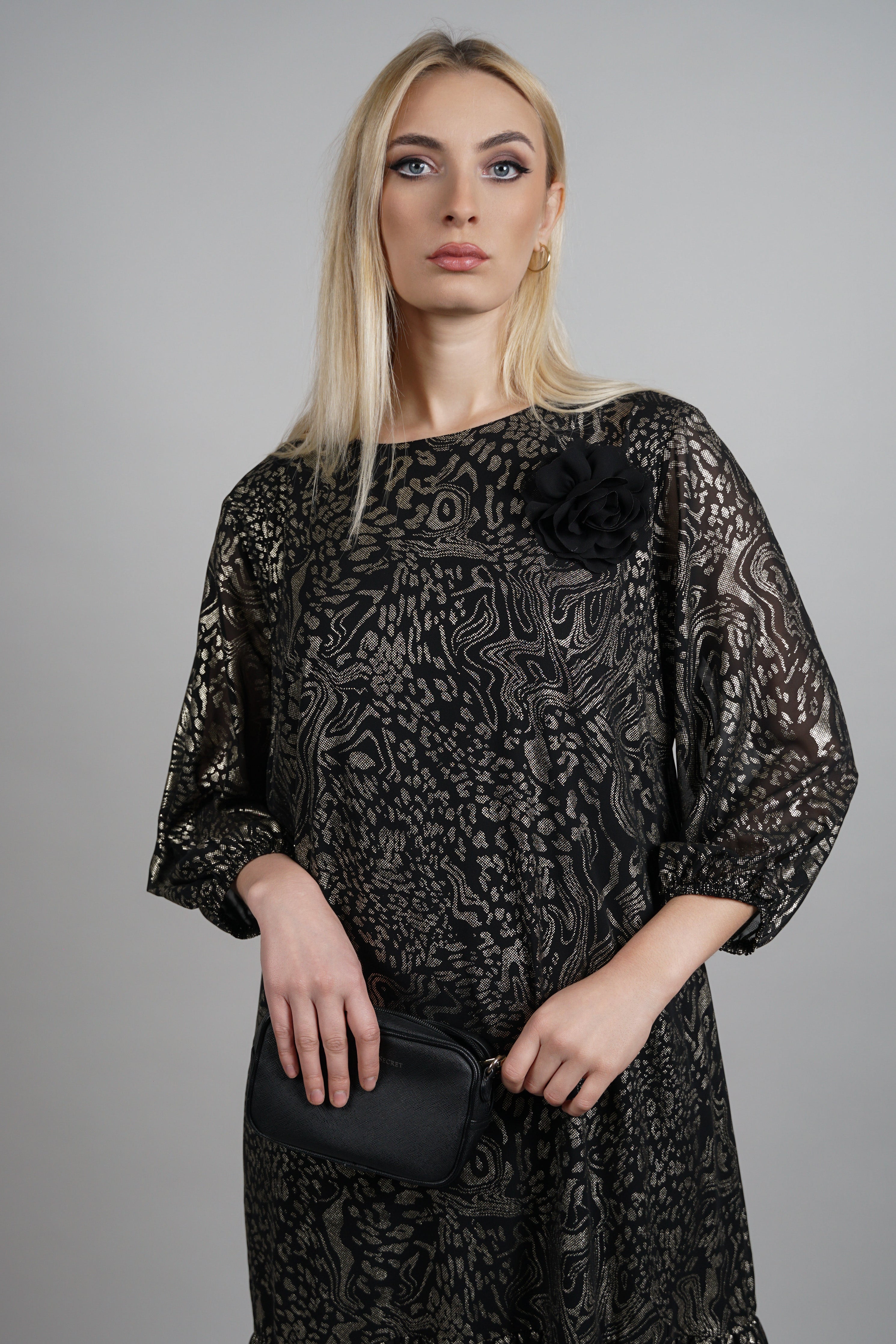 Elara haljina – elegantni print s romantičnim uklonjivim detaljem