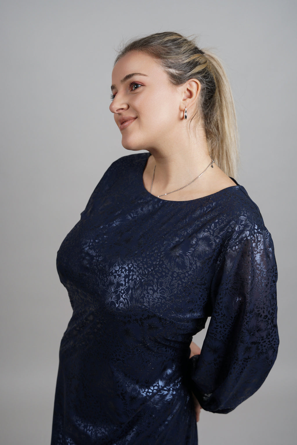 Elara haljina – elegantni print s romantičnim printom