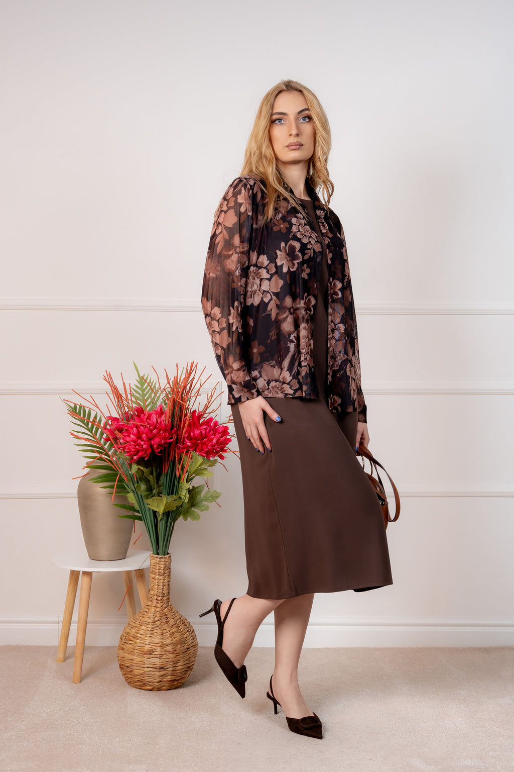 Anelia – smeđa elegantna midi haljina