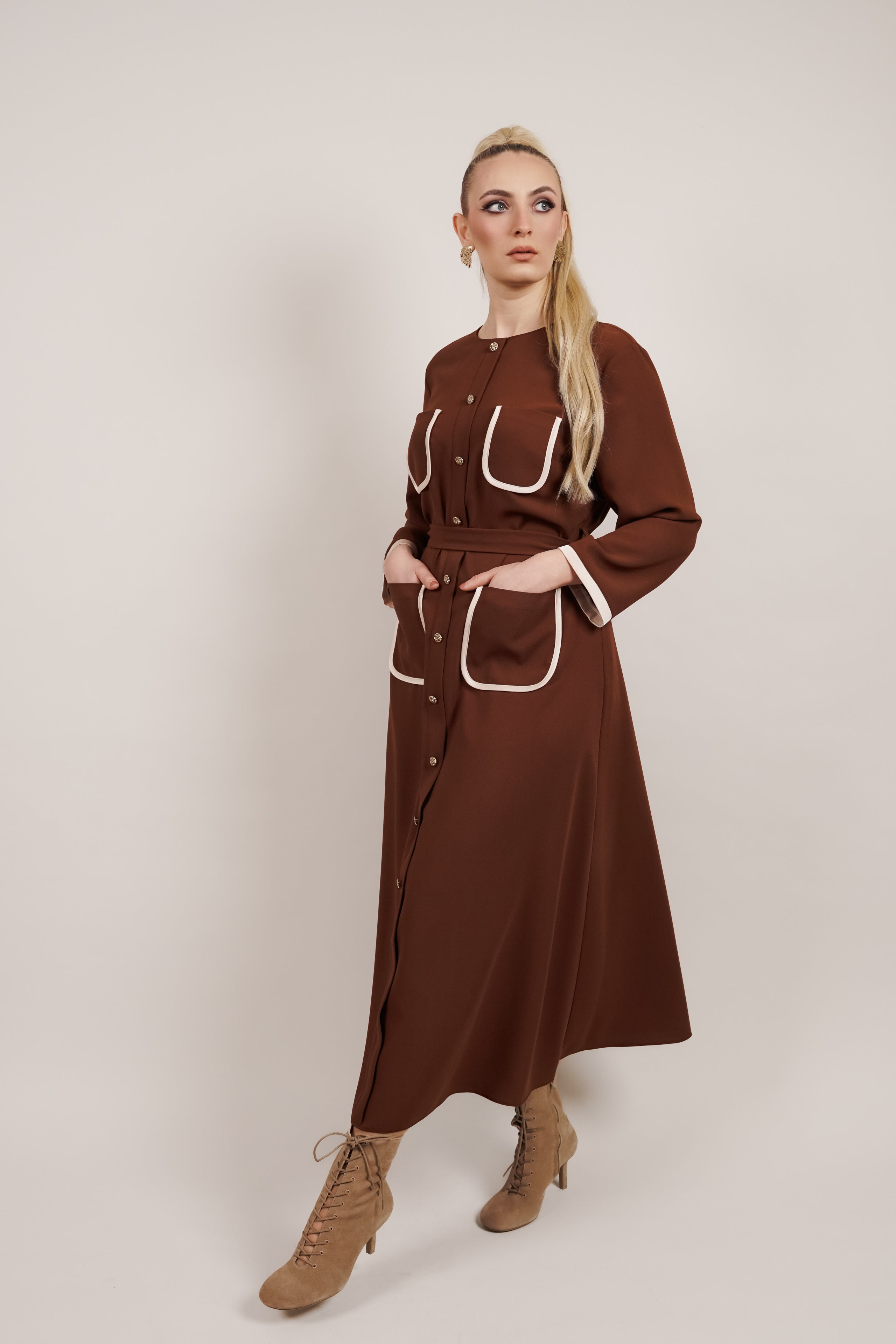 Antea - elegantan midi model haljine