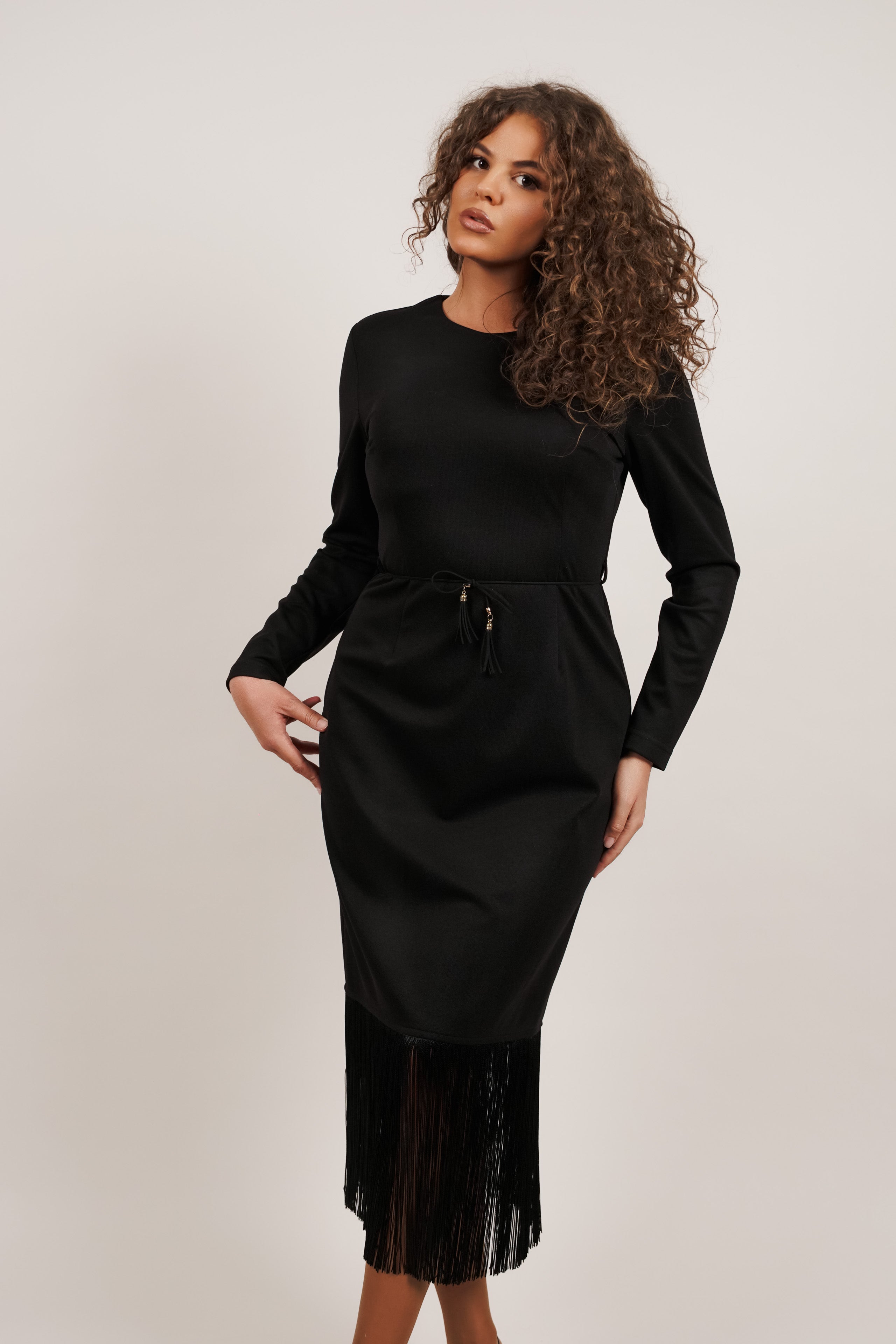 Olivia - crna udobna haljina sa resama