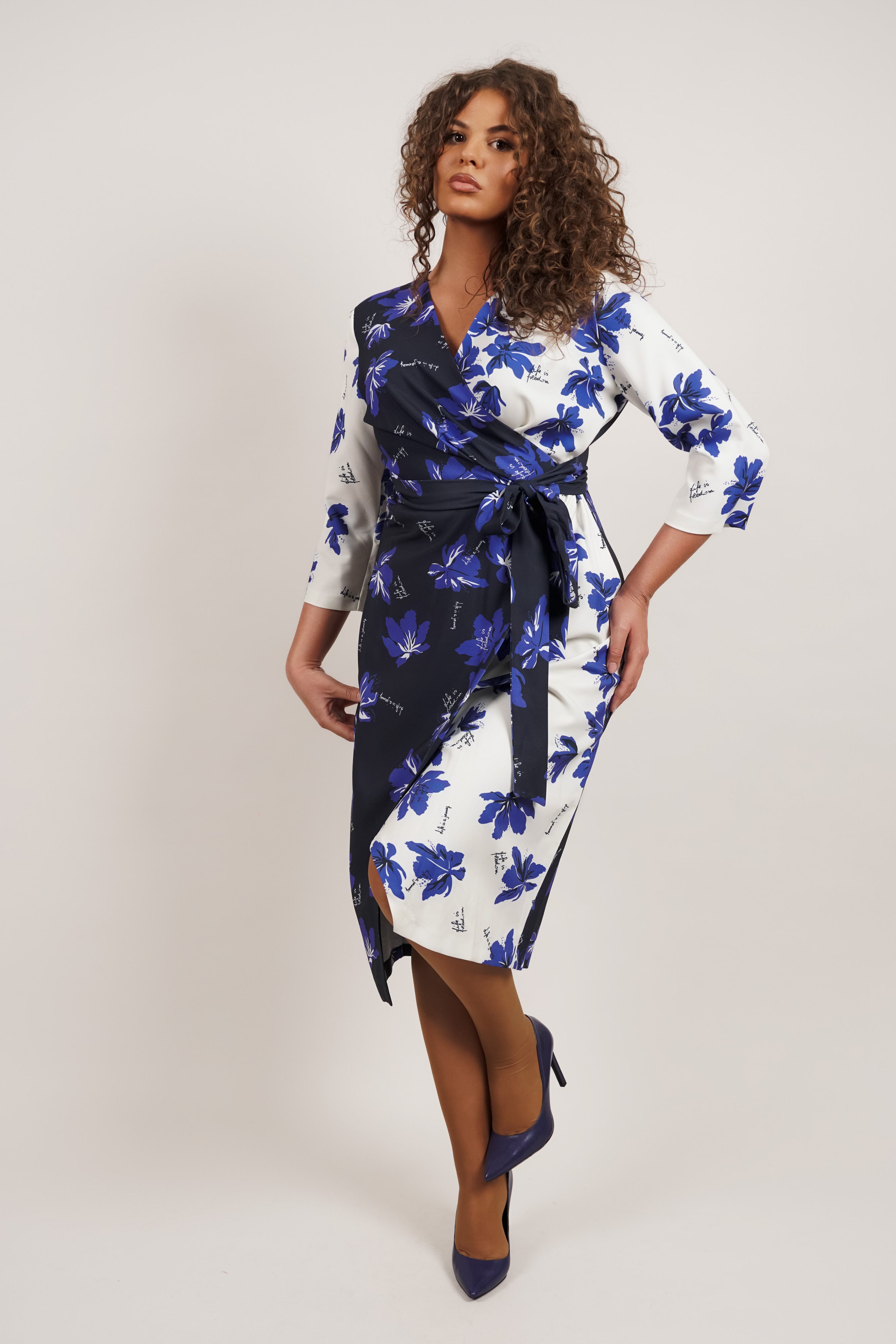 Selena – elegantna haljina na preklop