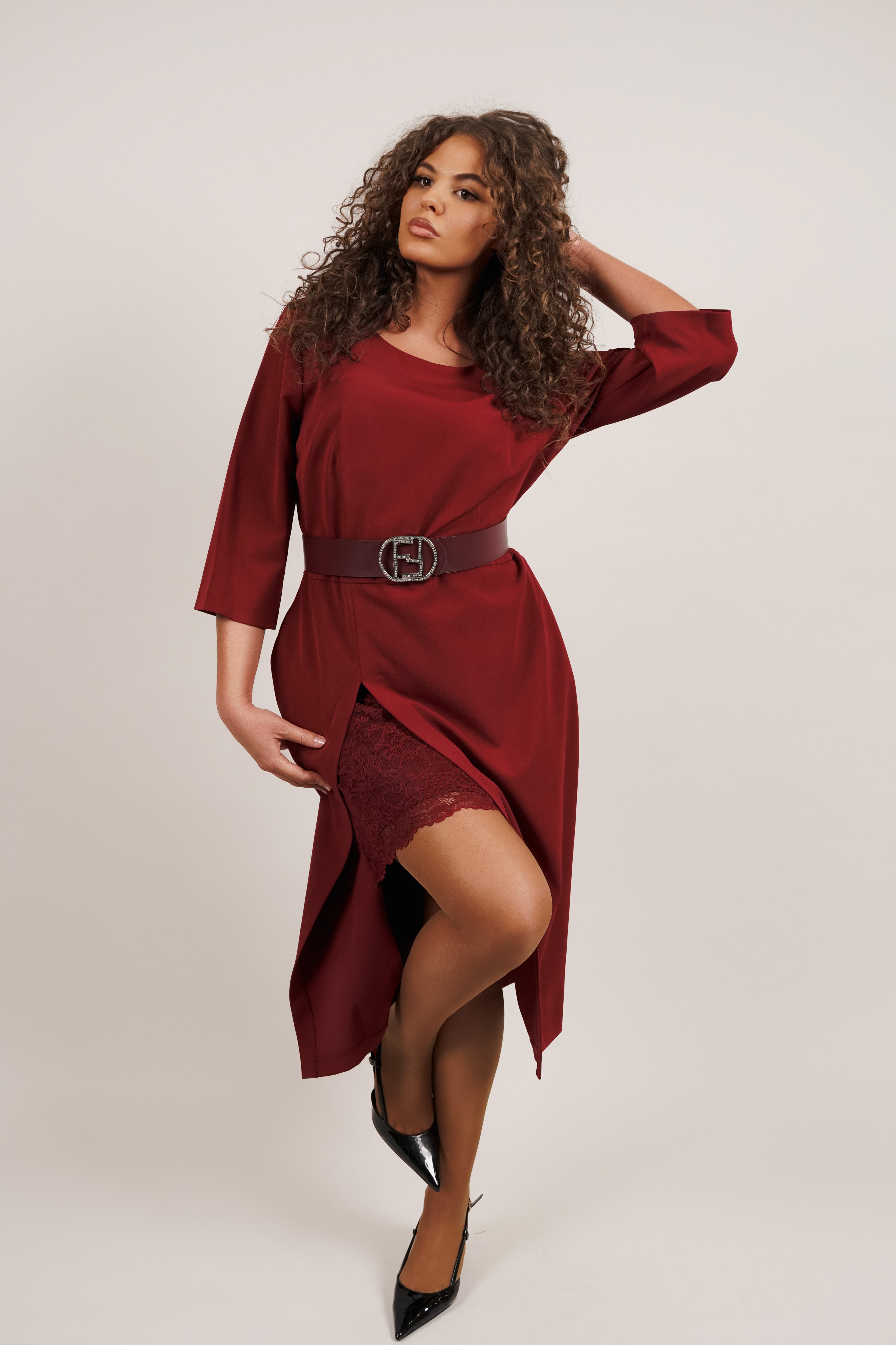 Eloe - bordo haljina sa detaljima čipke