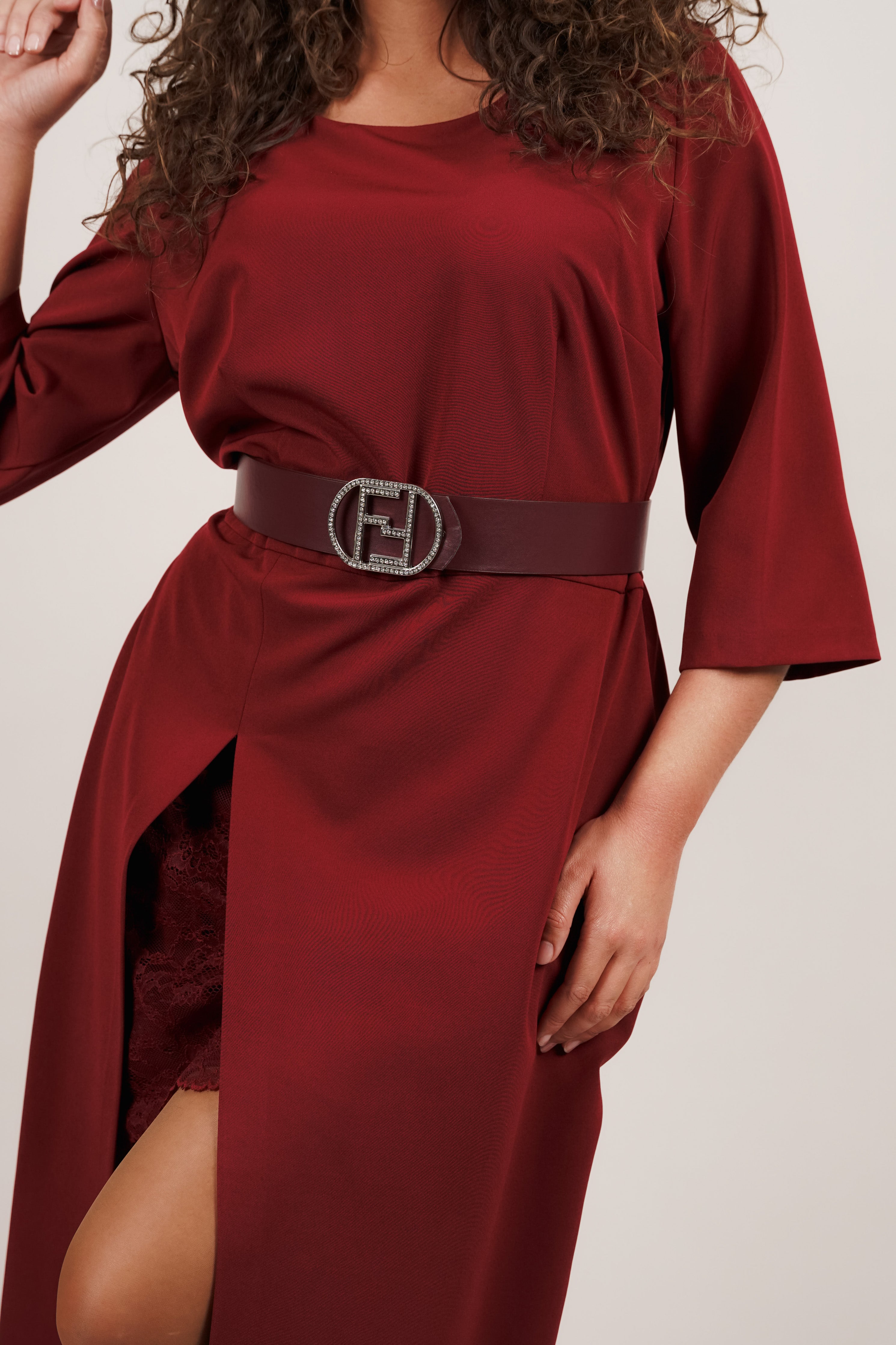 Eloe - bordo haljina sa detaljima čipke