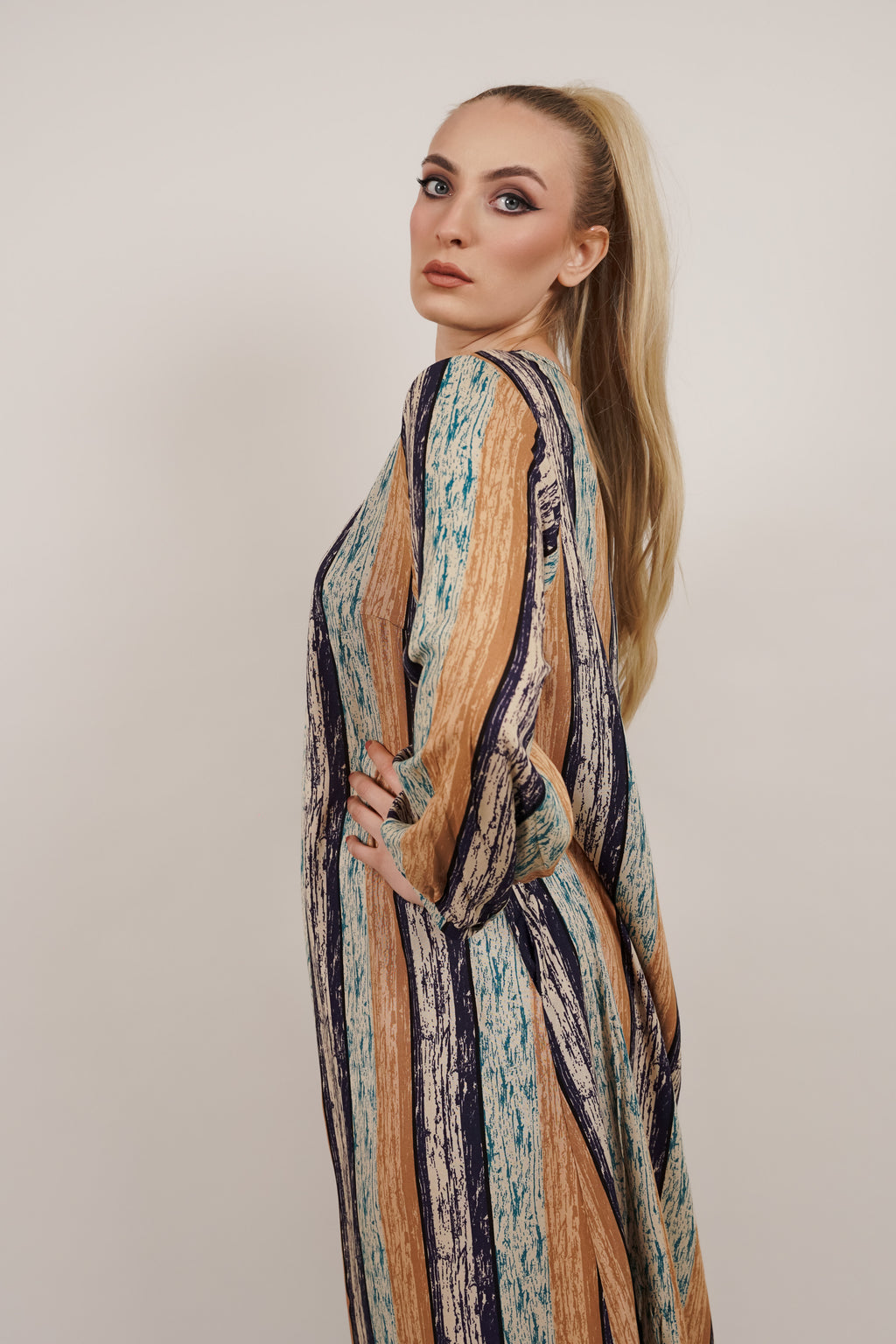 Boho Stripes Maxi – ležerna elegancija u pokretu