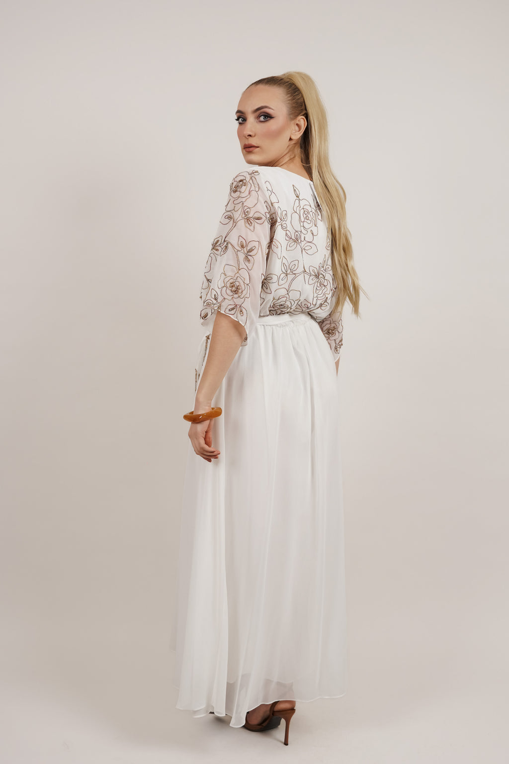 Bloom – lepršava maxi haljina sa vezom