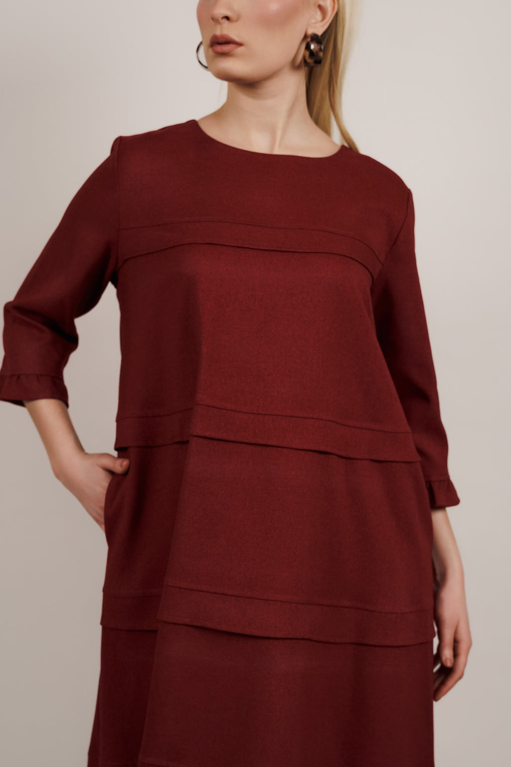 Ruby - bordo pamučna haljina sa detaljima volana
