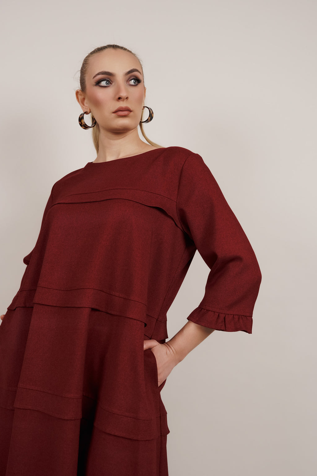 Ruby - bordo pamučna haljina sa detaljima volana