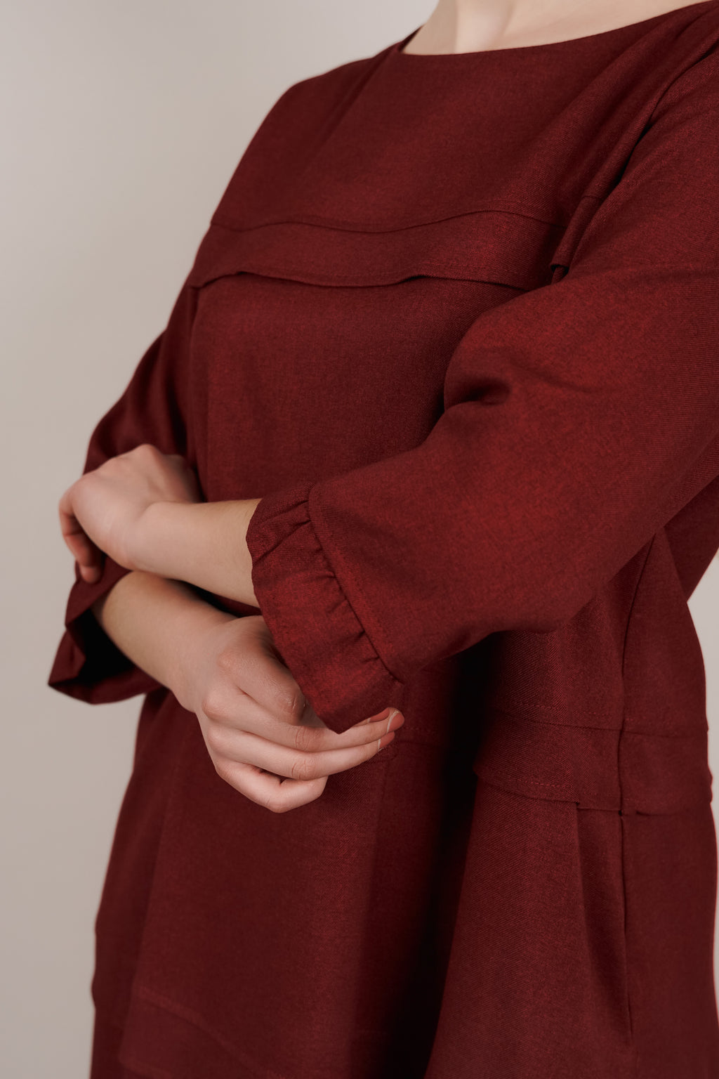 Ruby - bordo pamučna haljina sa detaljima volana