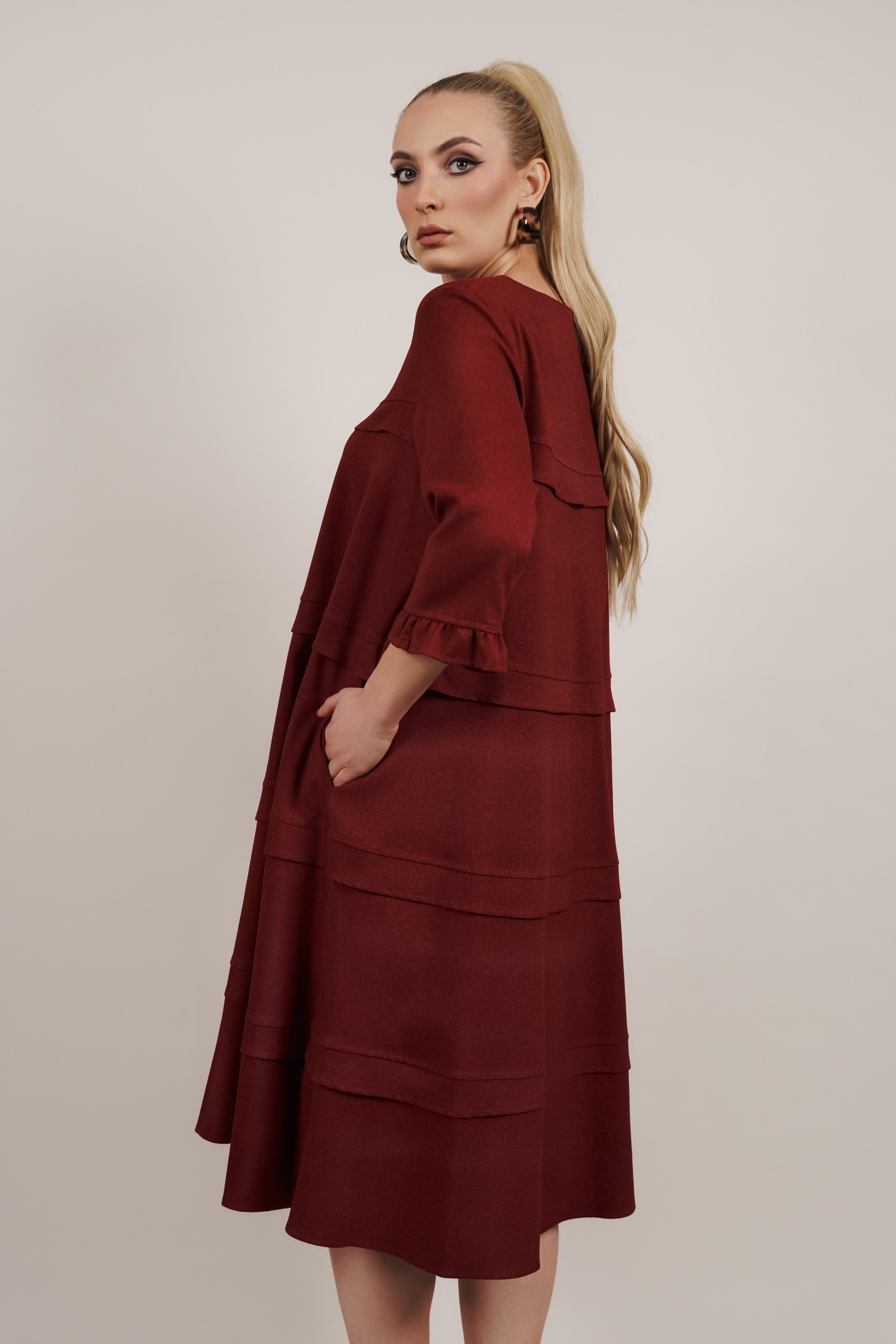 Ruby - bordo pamučna haljina sa detaljima volana