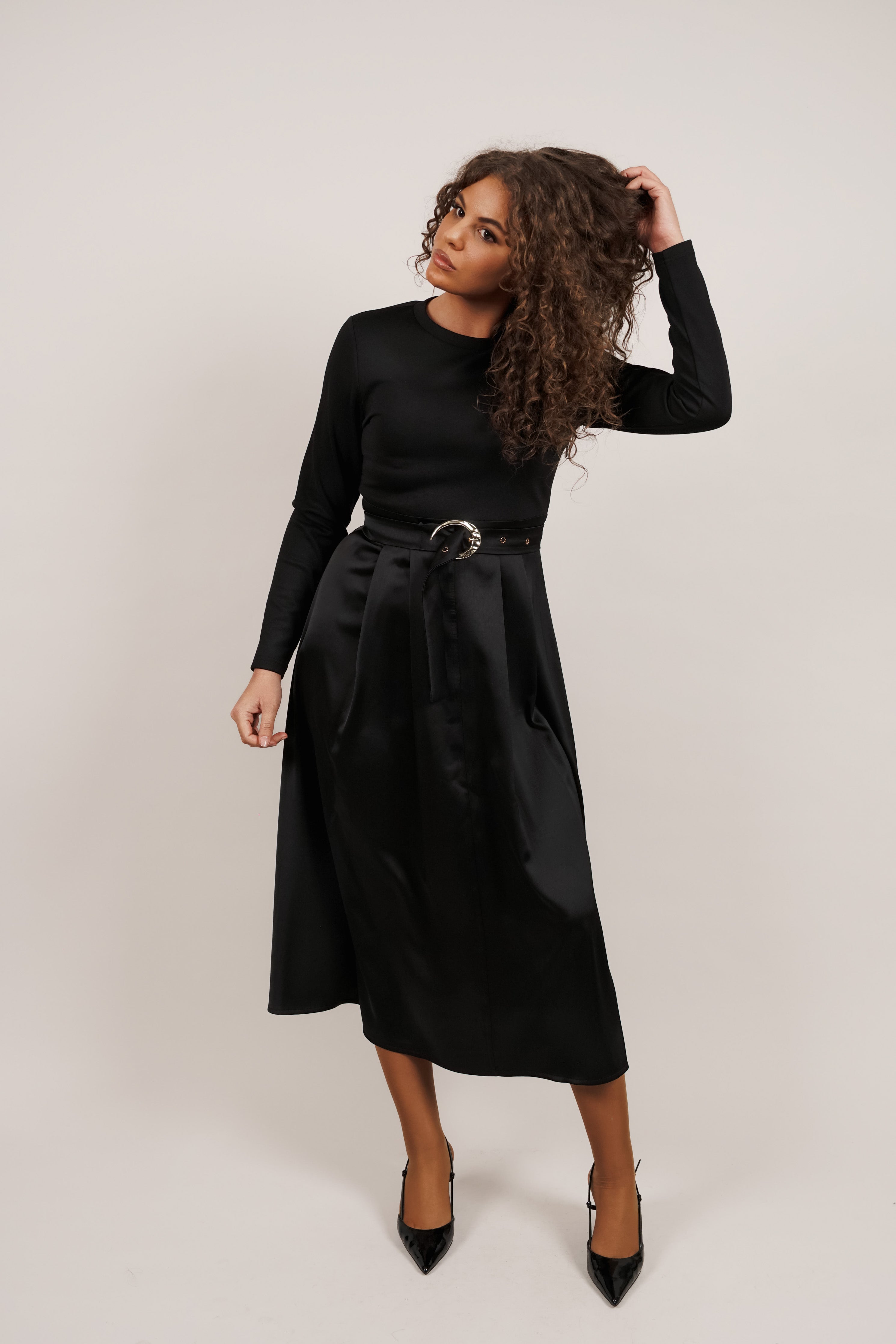 Nella – crna midi haljina s pojasom