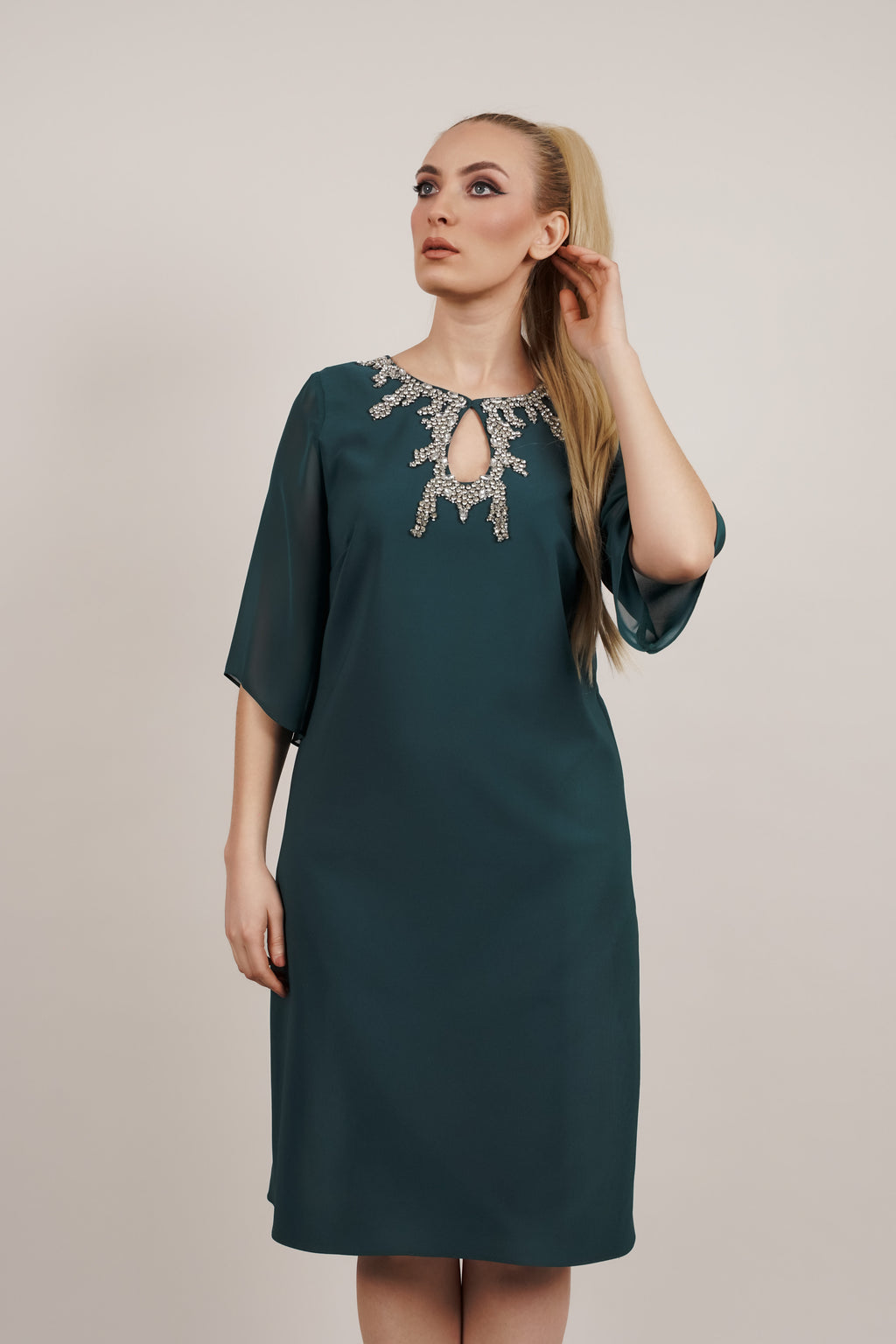 Aurora haljina – zelena elegancija s cirkonima