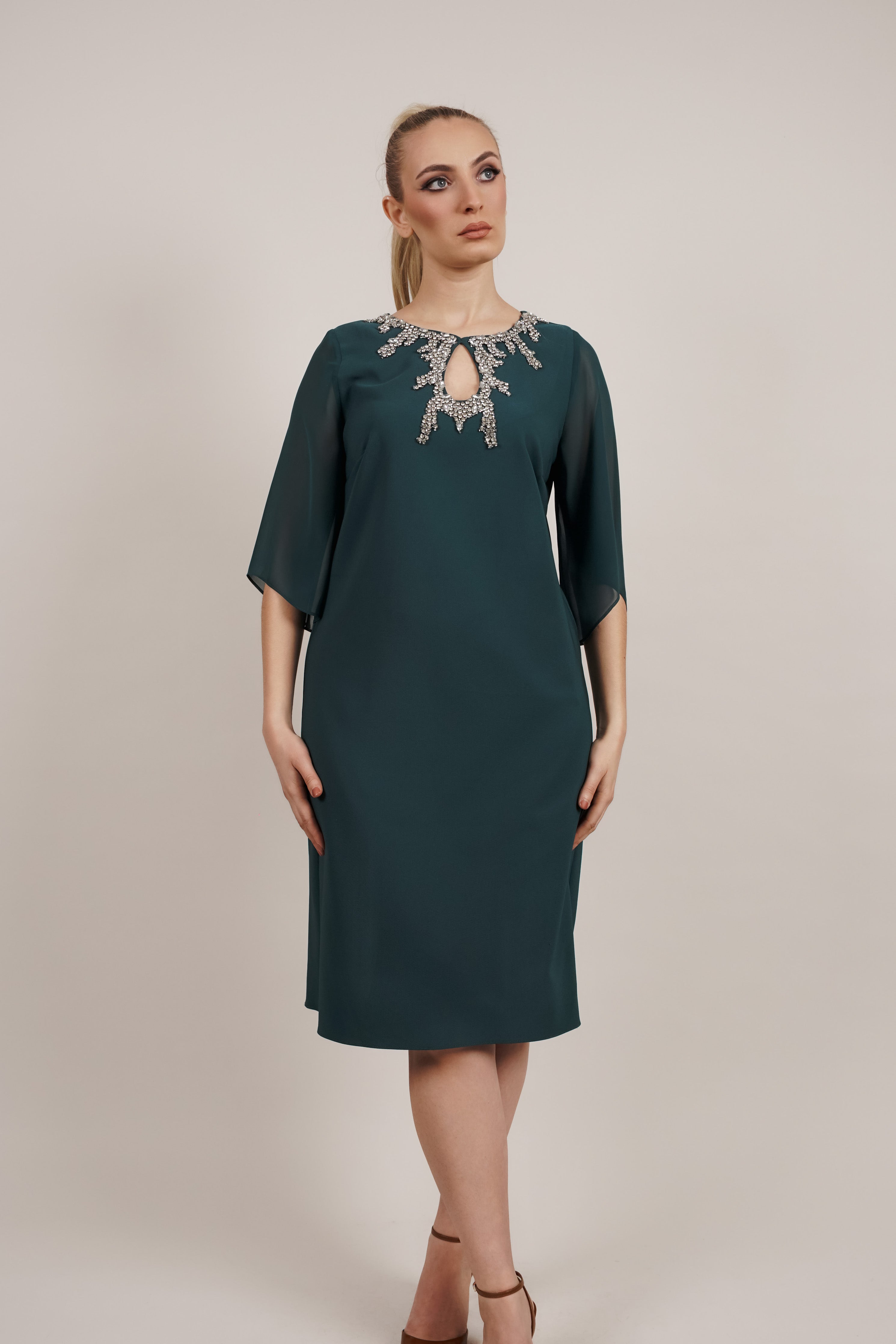 Aurora haljina – zelena elegancija s cirkonima