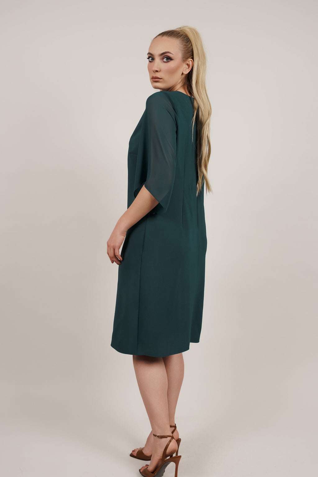 Aurora haljina – zelena elegancija s cirkonima