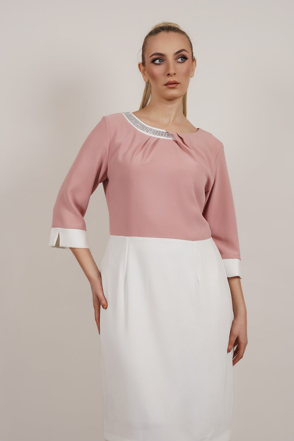 Miranda - haljina koja osvaja suptilnošću