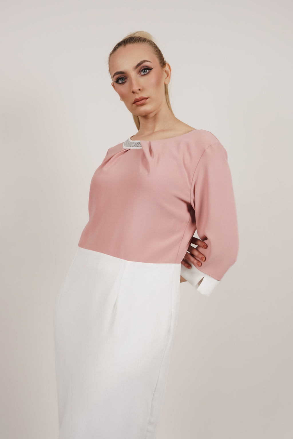 Miranda - haljina koja osvaja suptilnošću