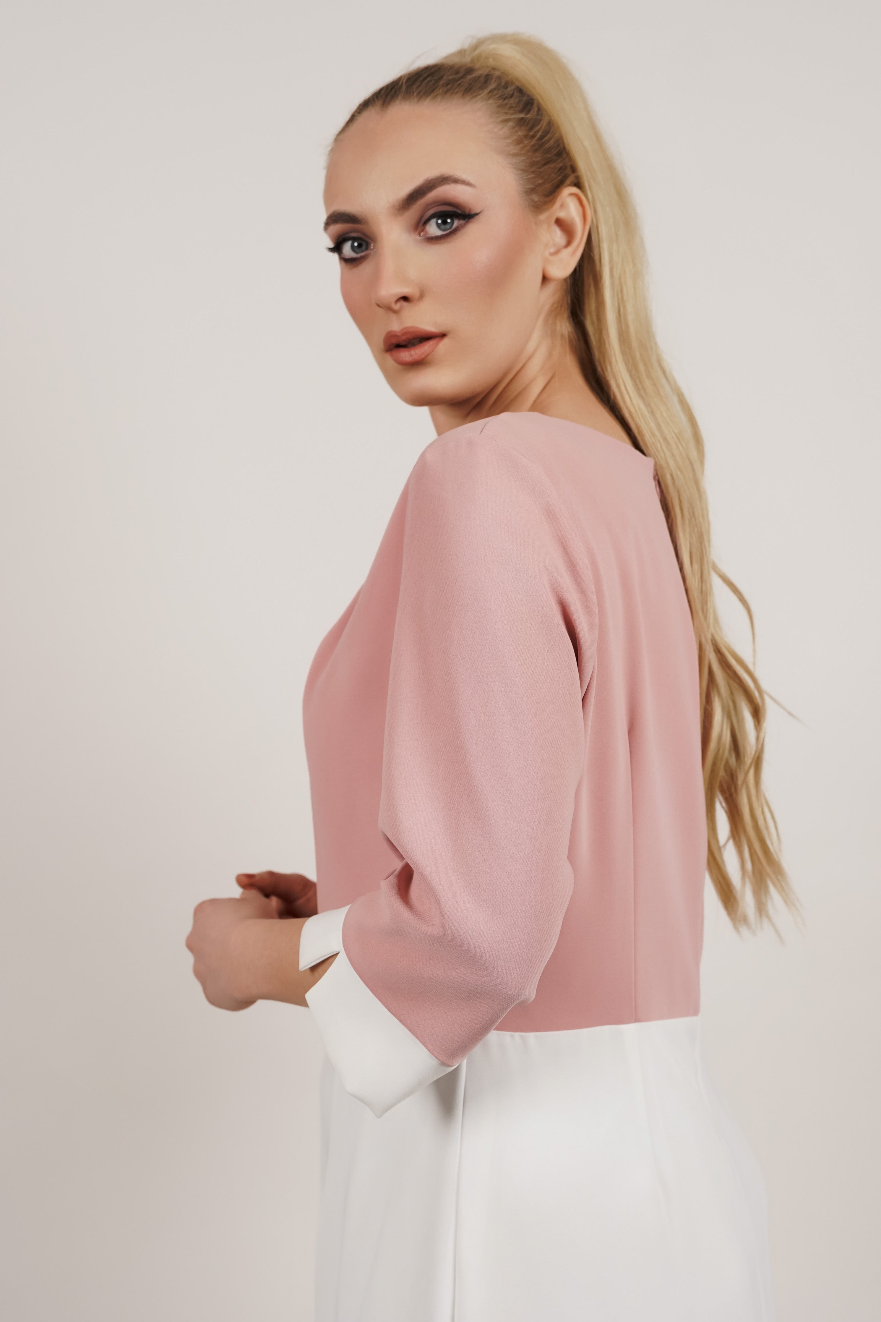 Miranda - haljina koja osvaja suptilnošću