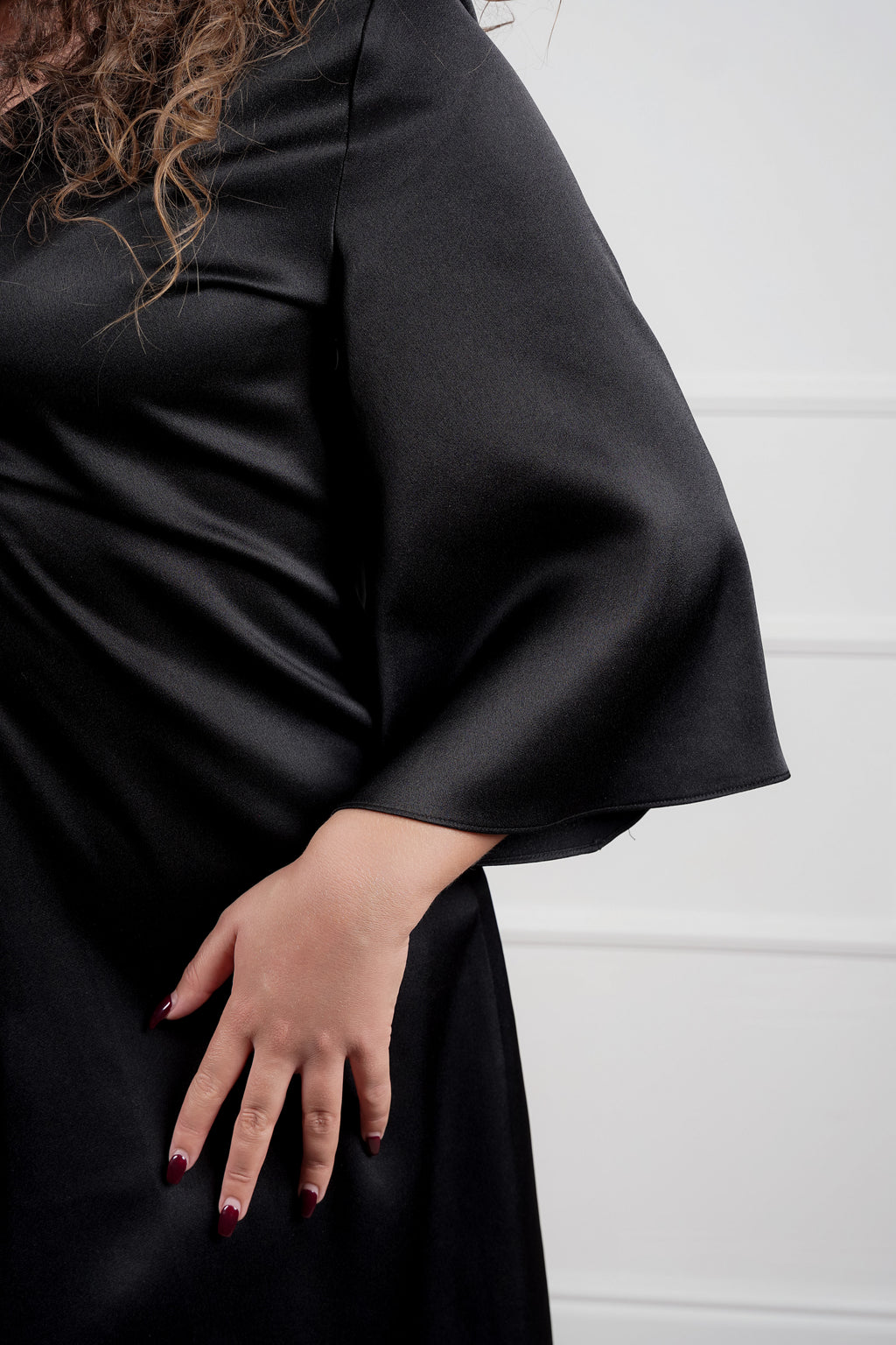 Sofia haljina – klasika koja uvijek imponuje