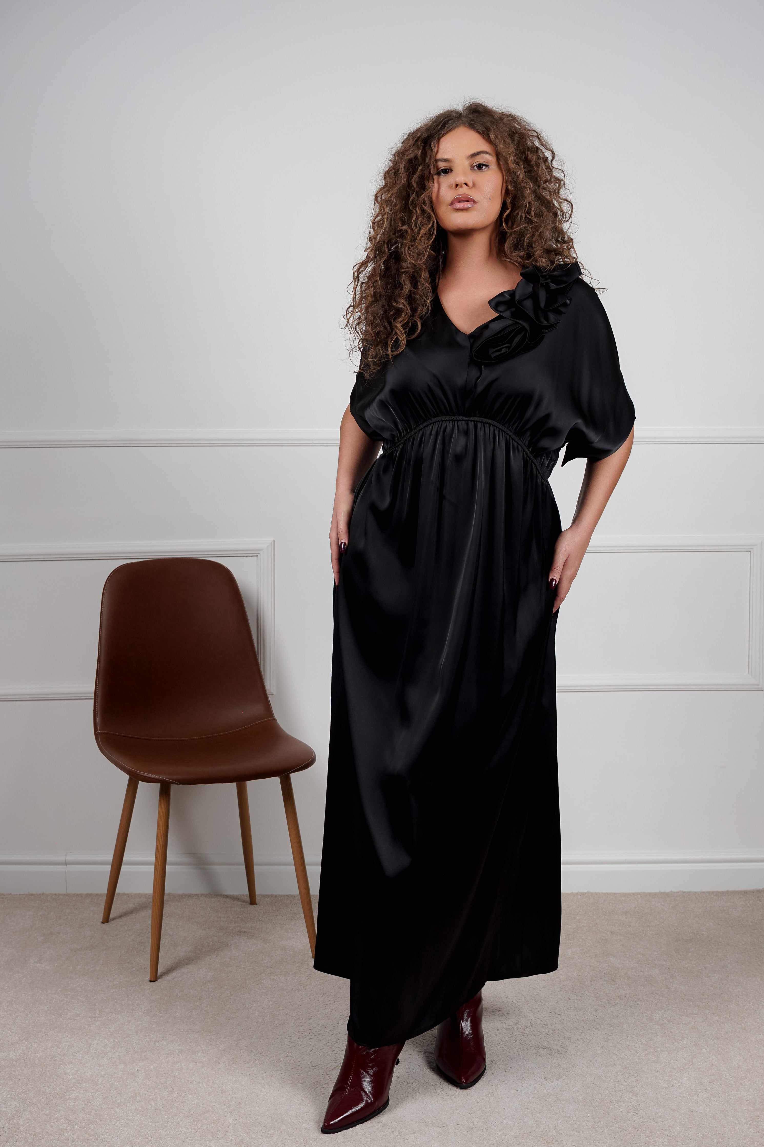 Amara haljina – elegancija koja govori sama za sebe