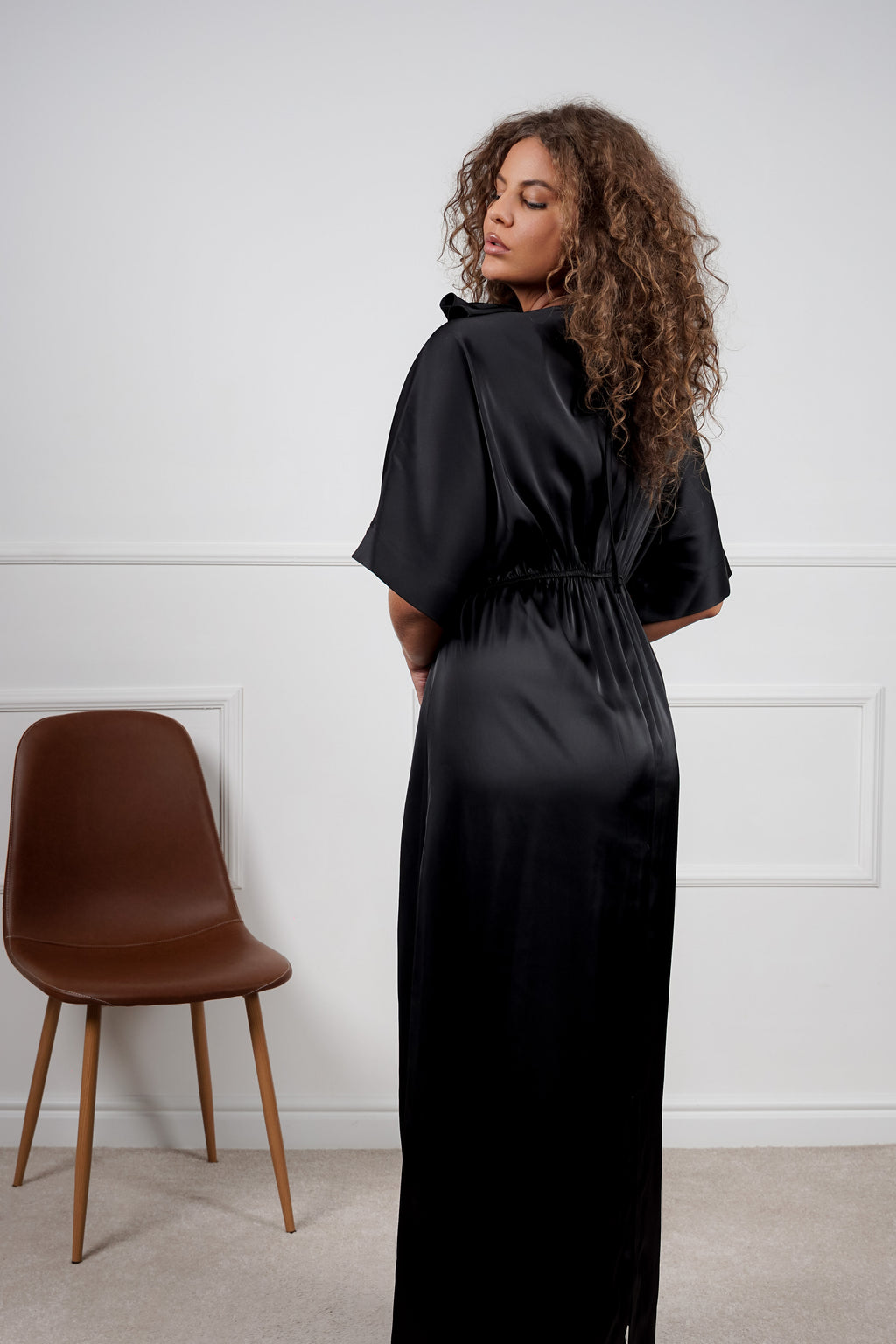 Amara haljina – elegancija koja govori sama za sebe