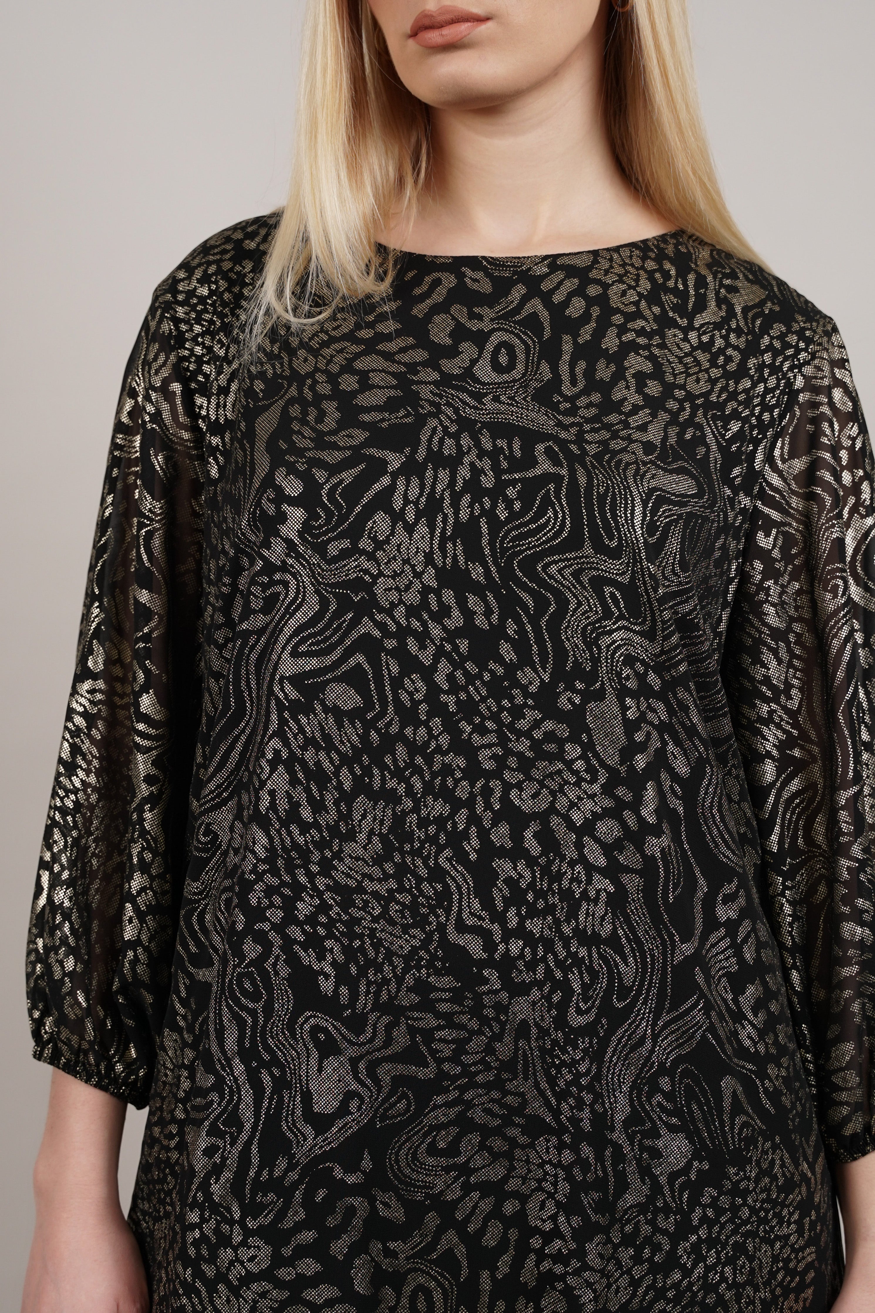 Elara haljina – elegantni print s romantičnim uklonjivim detaljem