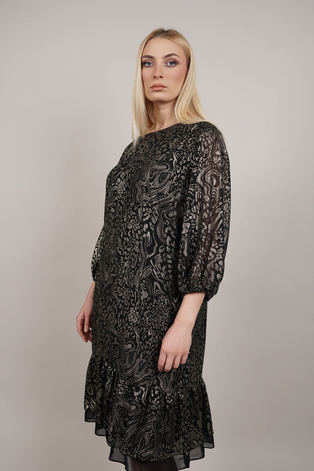 Elara haljina – elegantni print s romantičnim uklonjivim detaljem