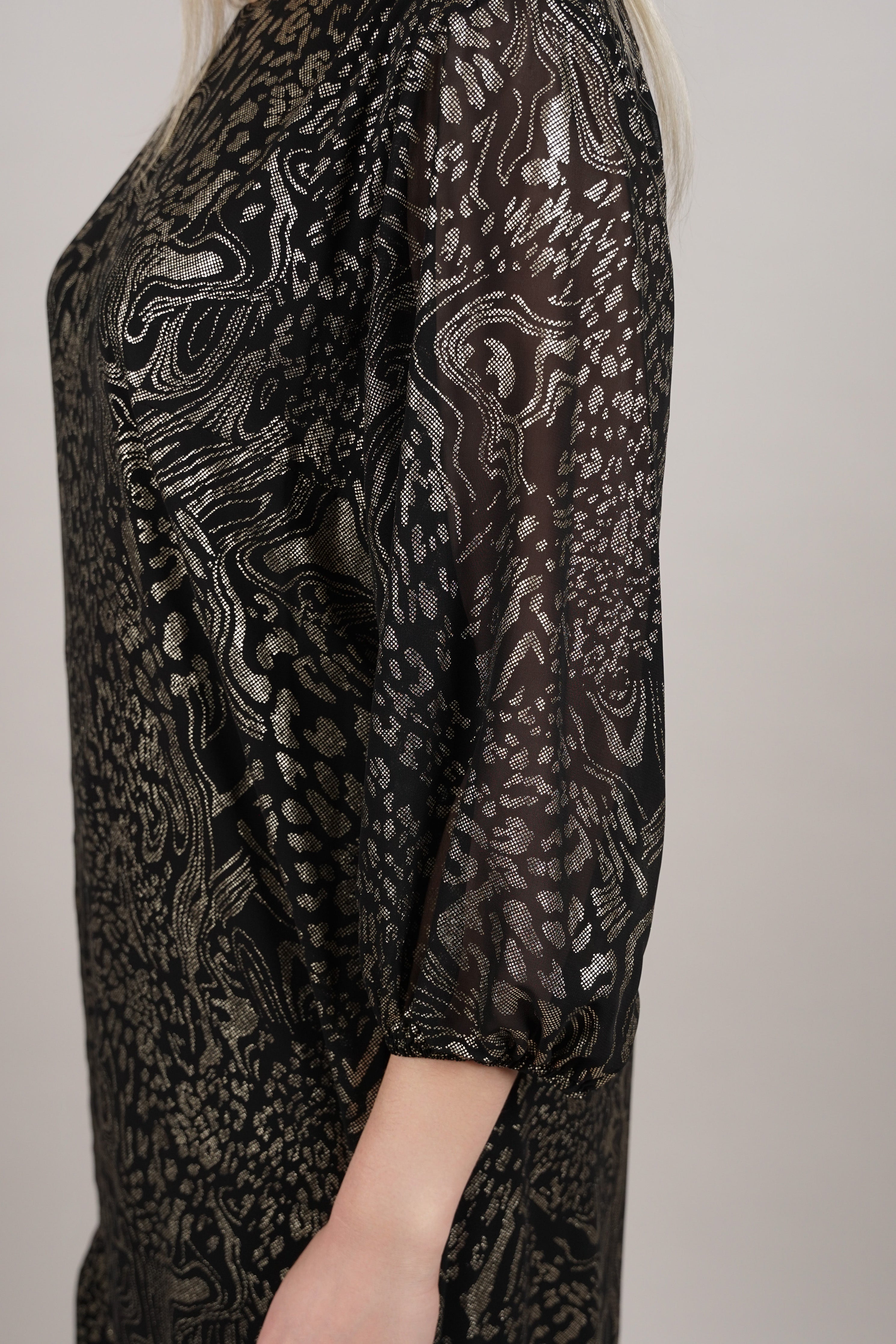 Elara haljina – elegantni print s romantičnim uklonjivim detaljem