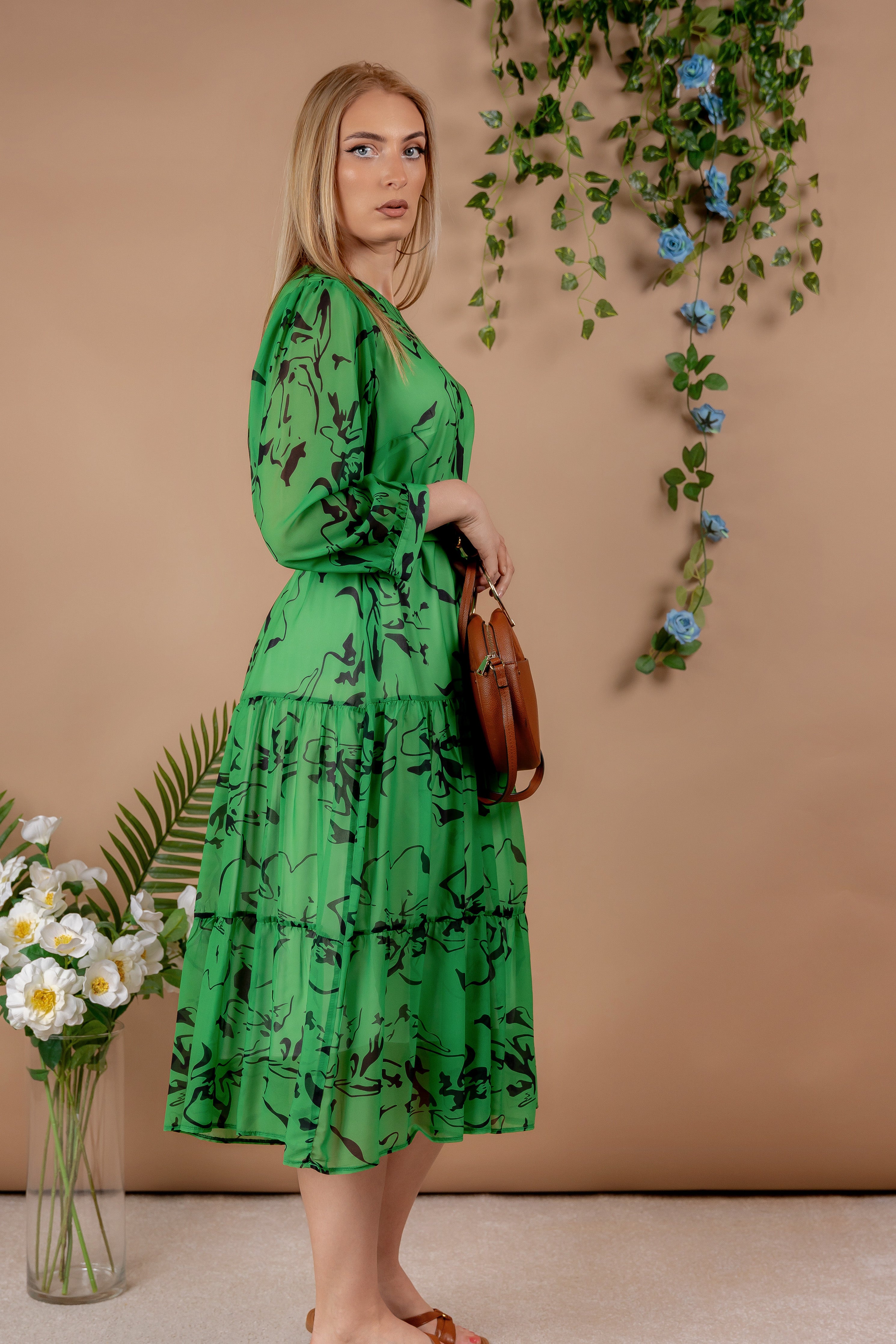 Luna – prozračna elegancija u zelenom tonu