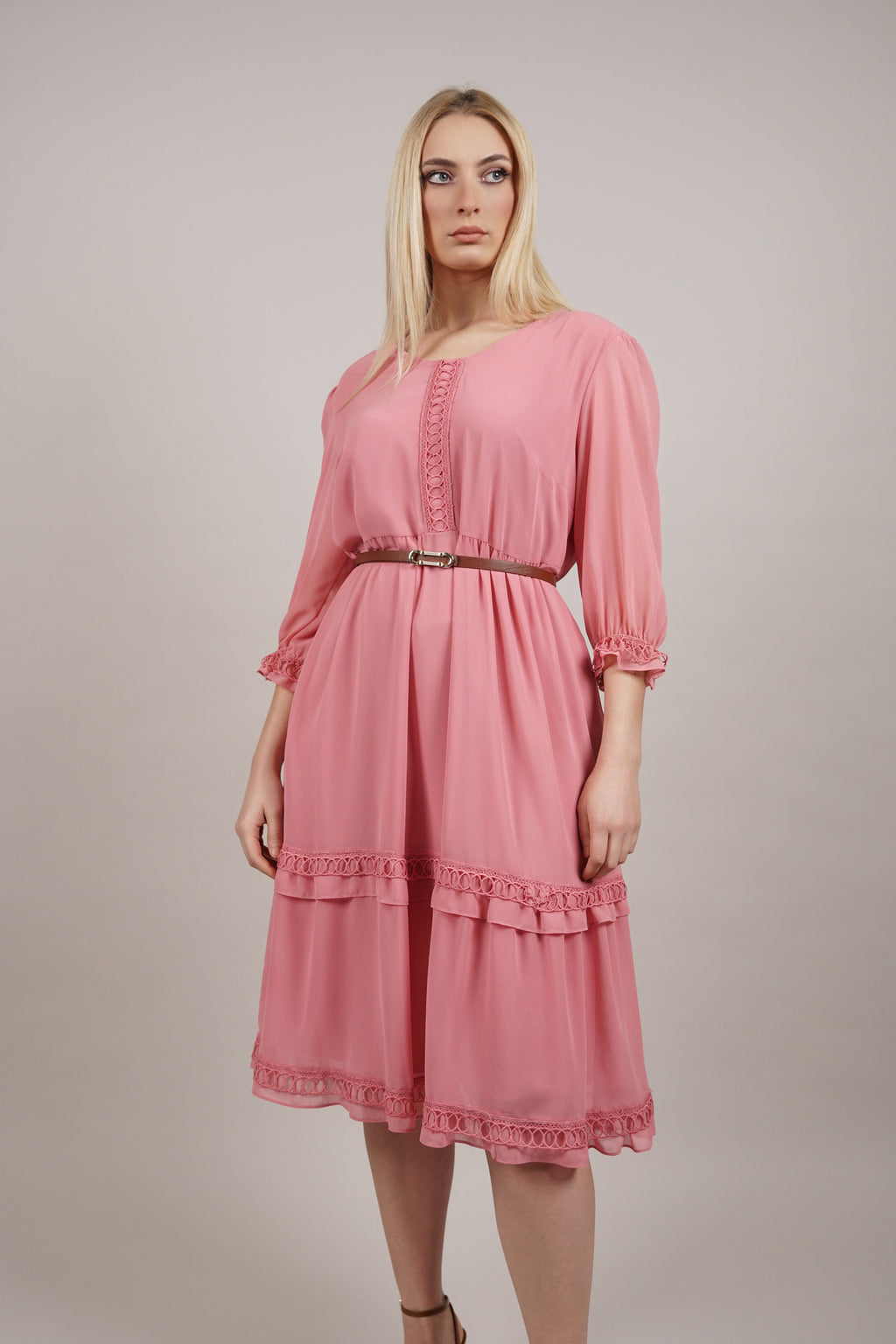 Valeria - romantična haljina u puderasto roze nijansi