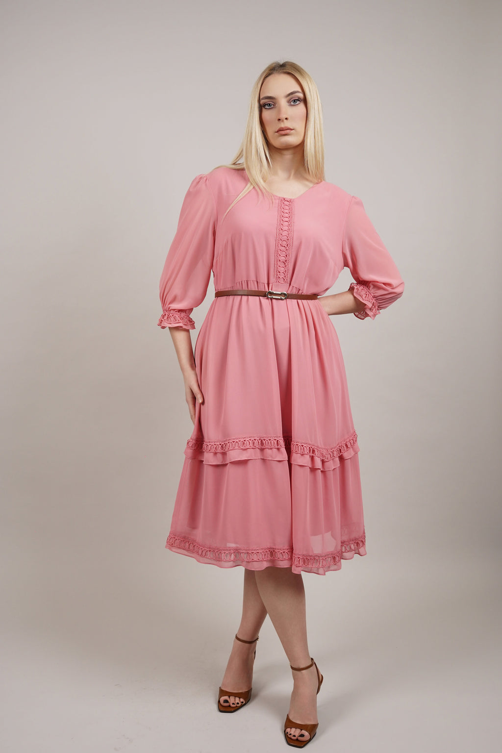 Valeria - romantična haljina u puderasto roze nijansi